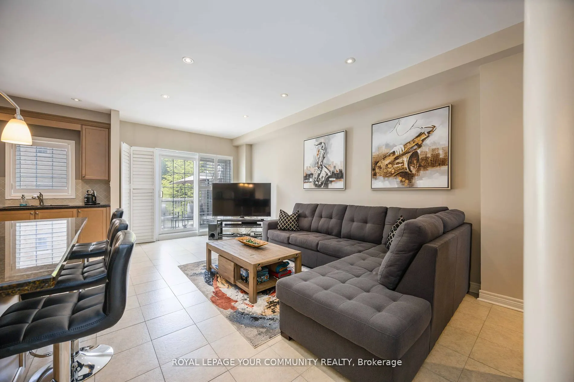 8900 Bathurst Street #37