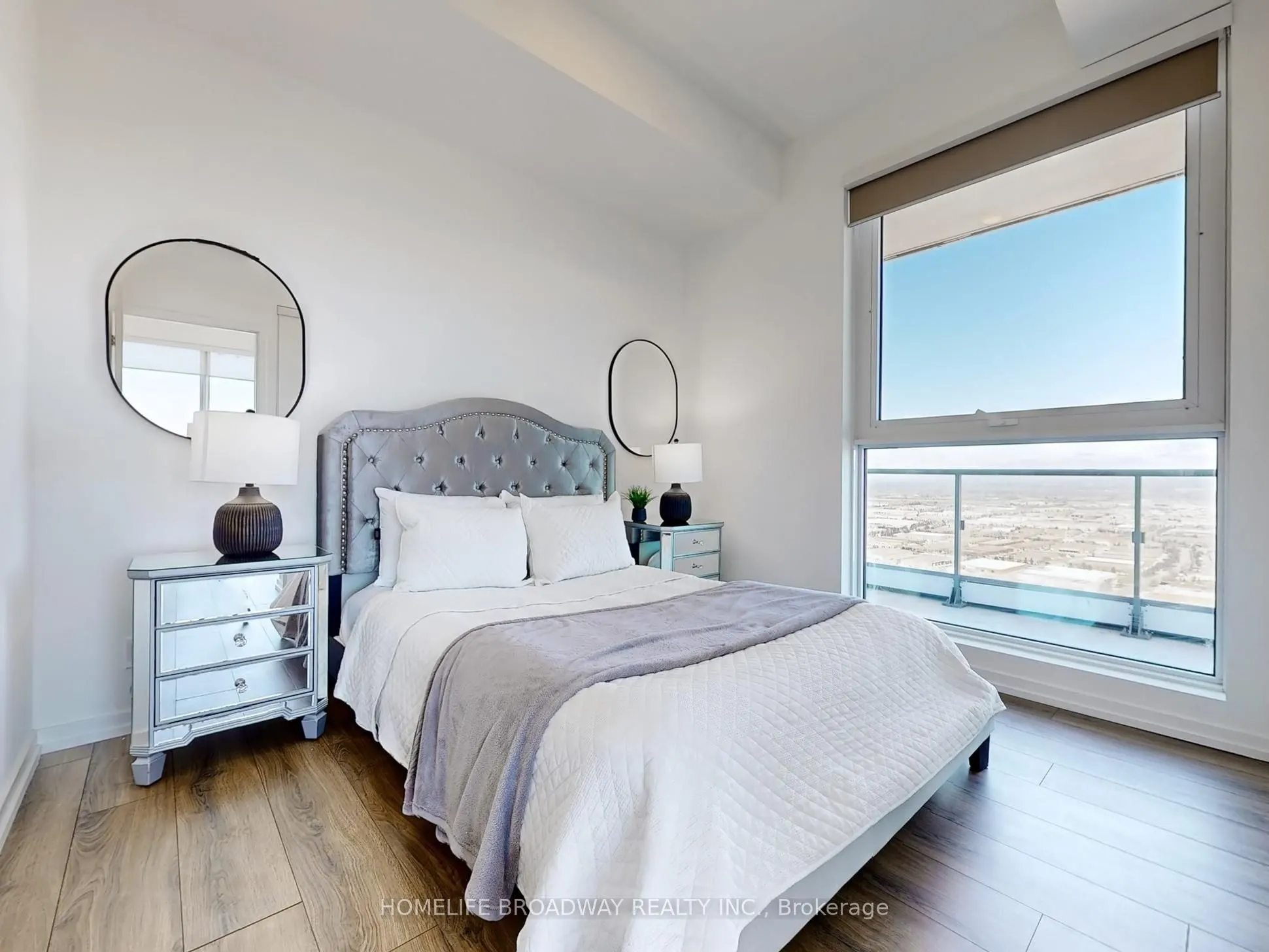 7890 Jane Street, #4809