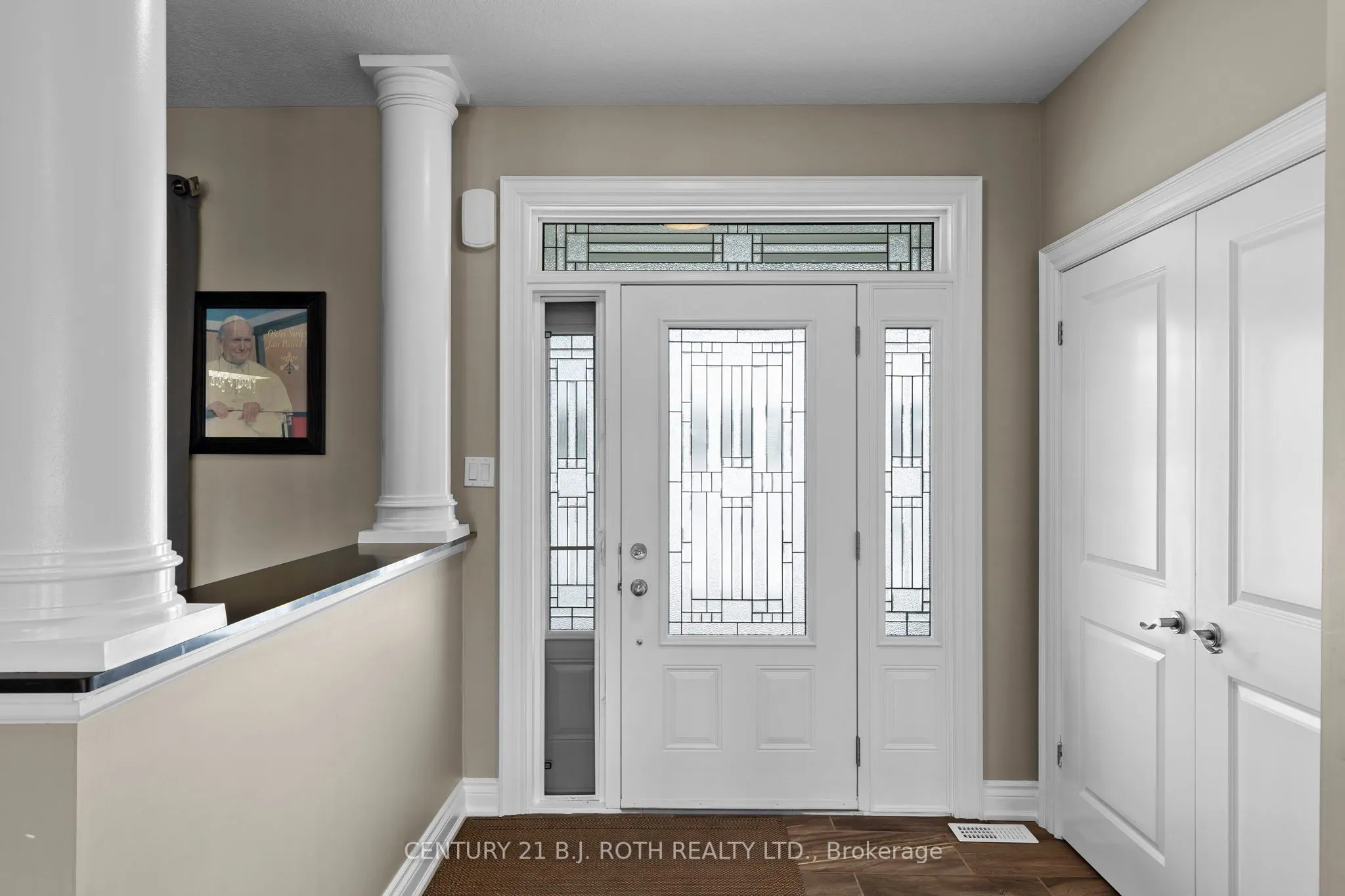 10 BROLLEY Crescent