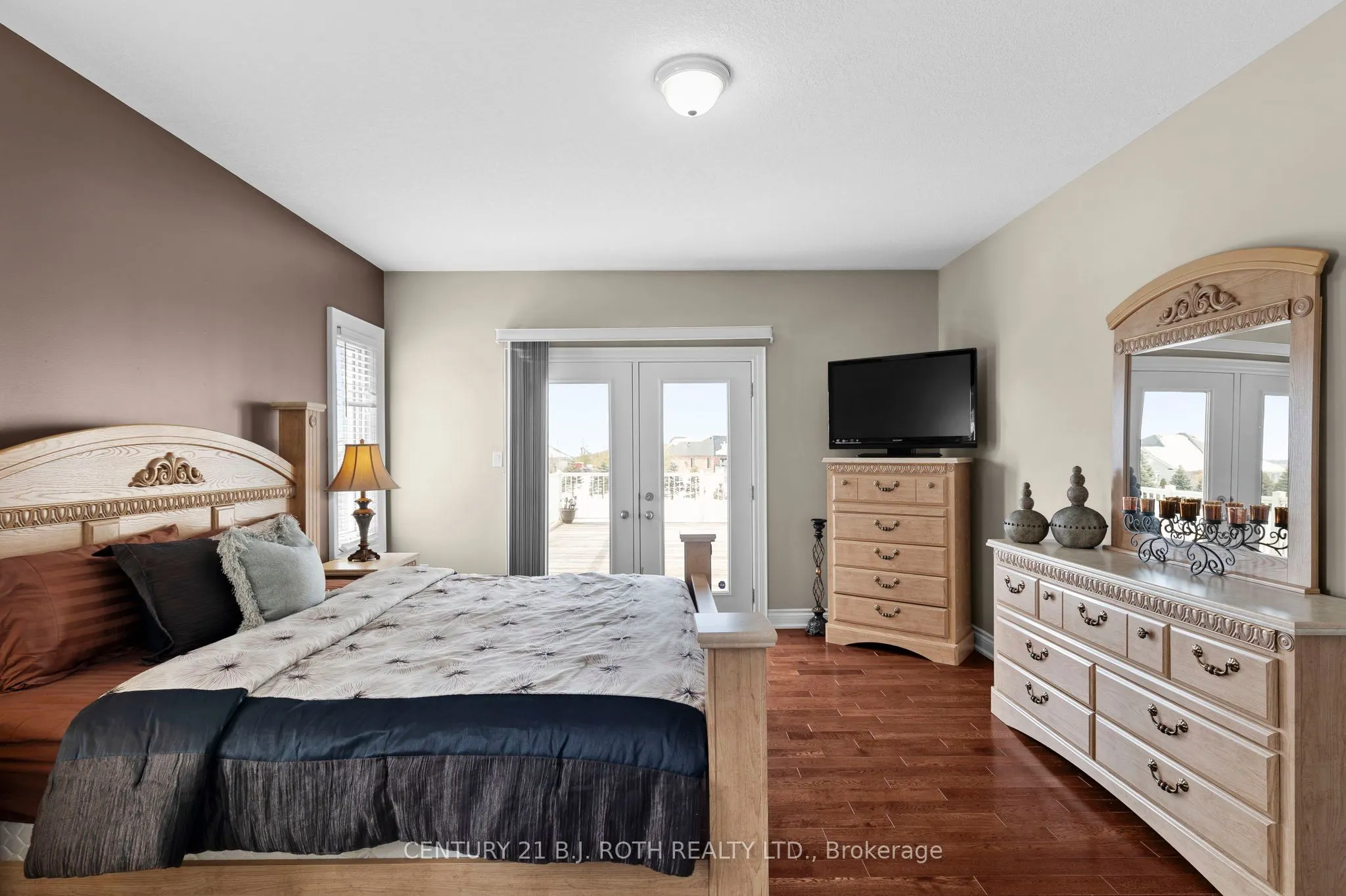 10 BROLLEY Crescent