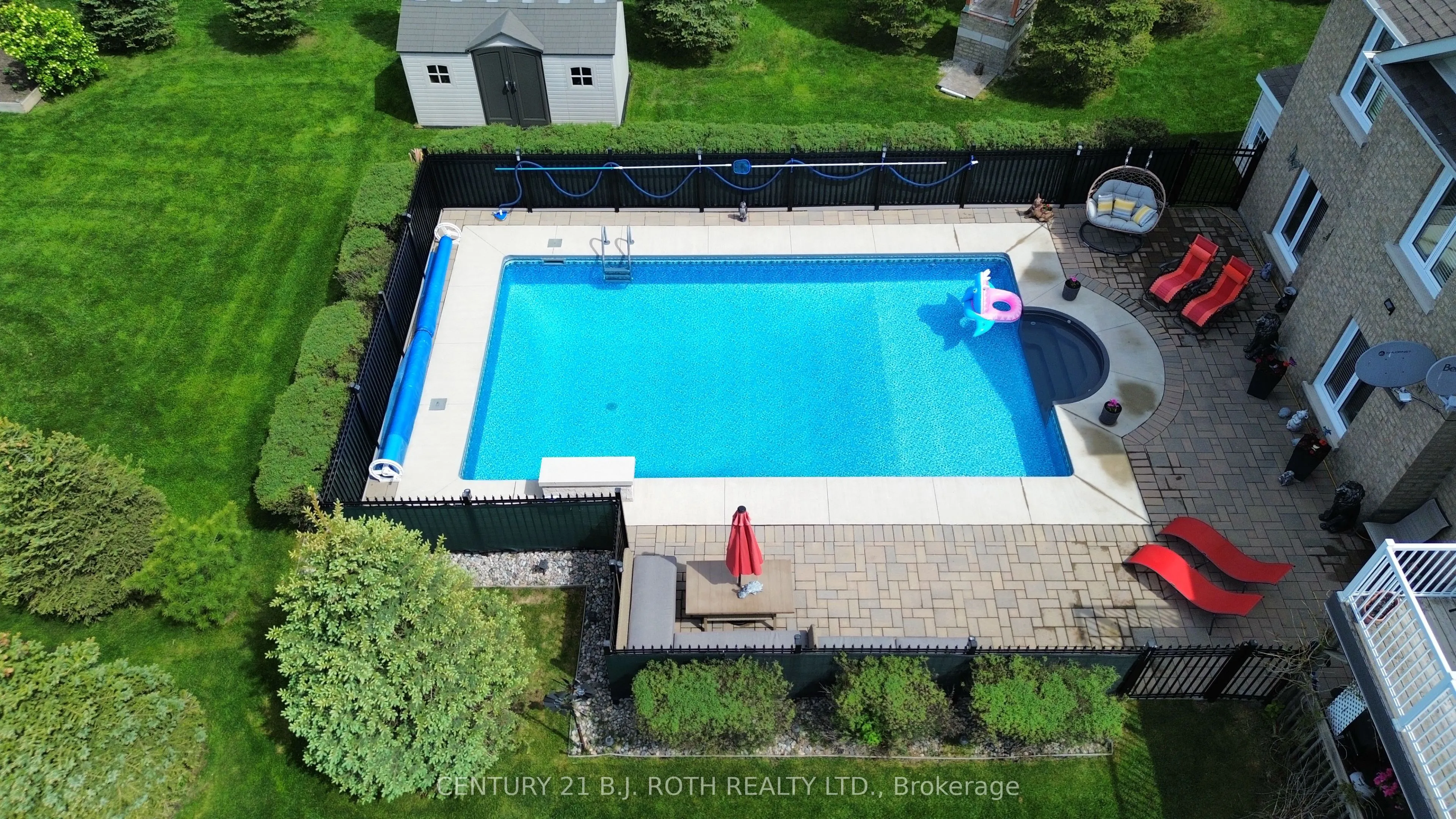 10 BROLLEY Crescent