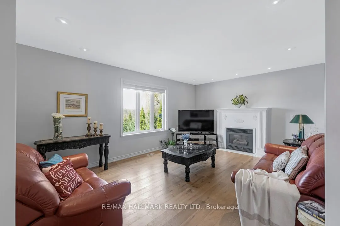 76 Deerchase Circle