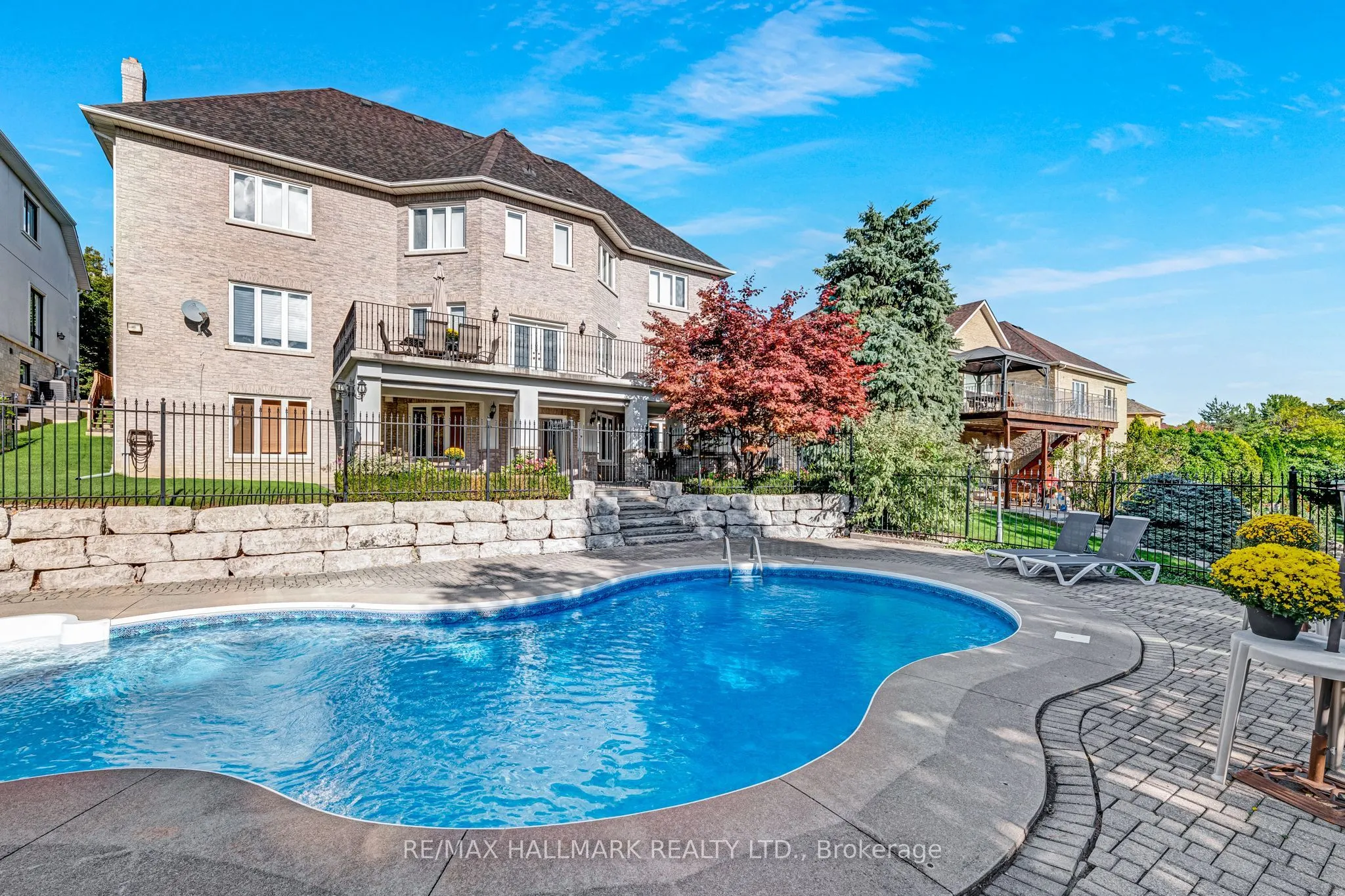 76 Deerchase Circle