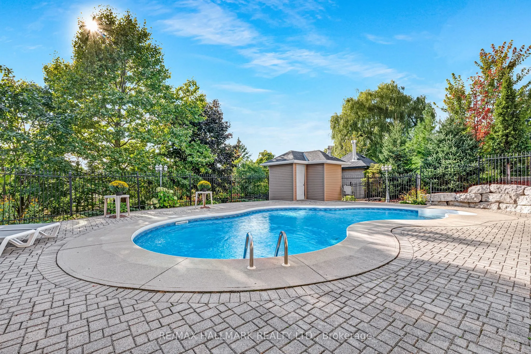 76 Deerchase Circle