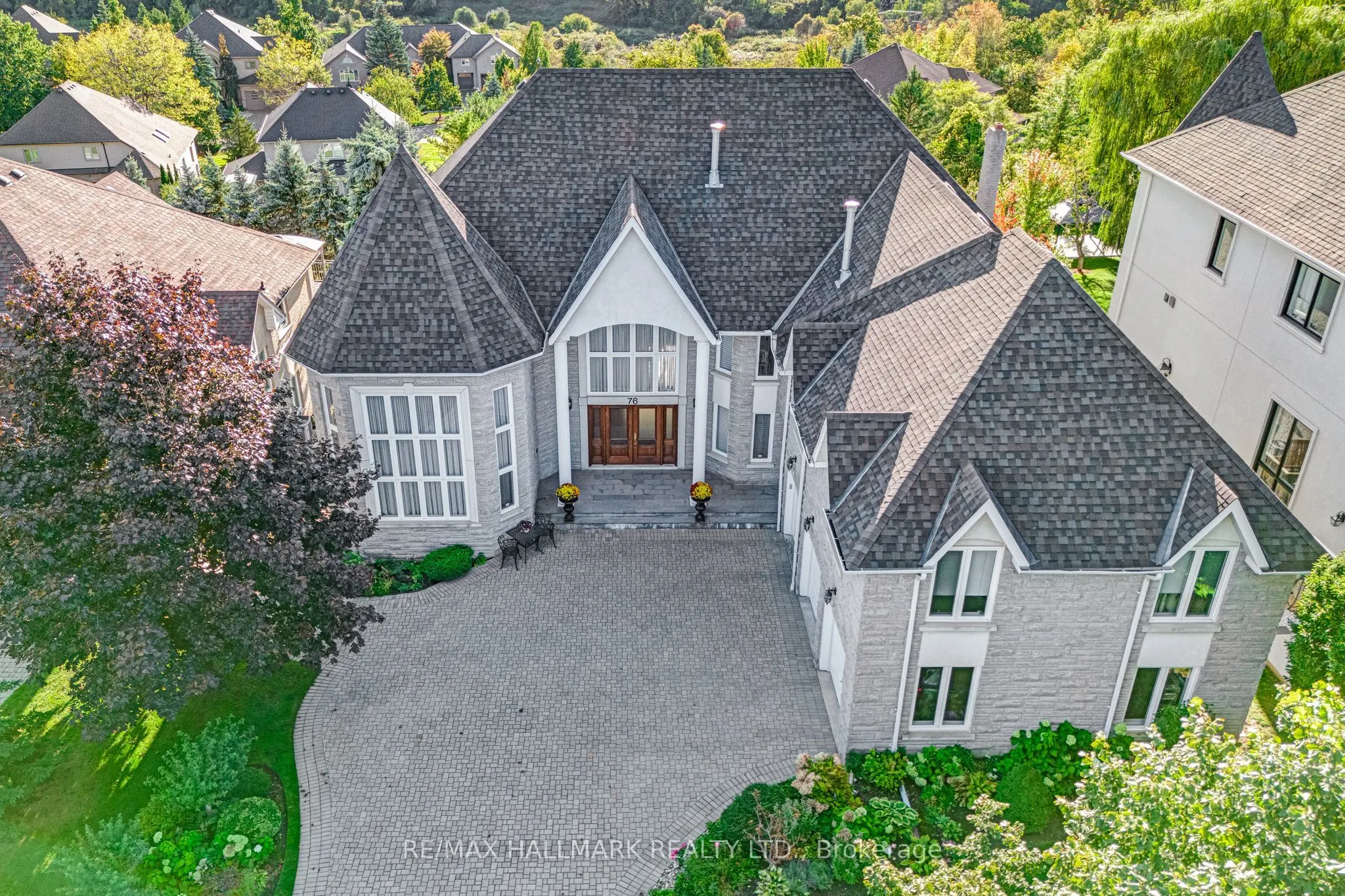 76 Deerchase Circle