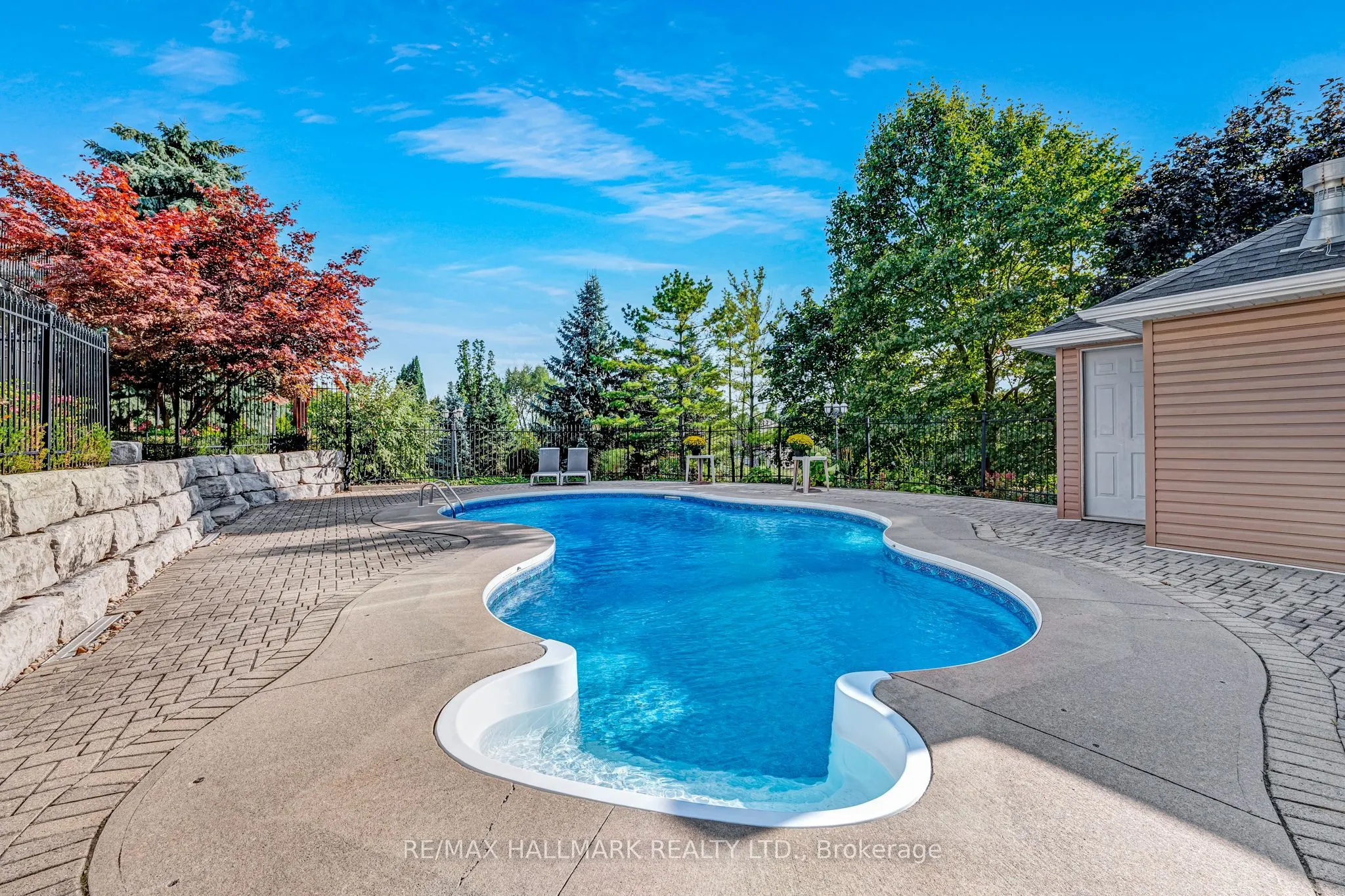 76 Deerchase Circle