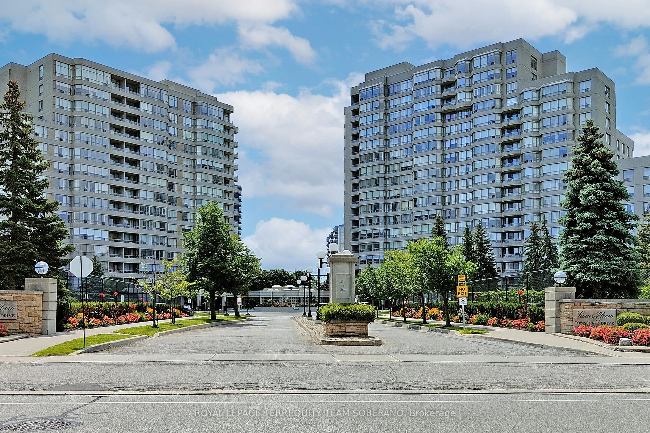 7 Townsgate Drive, #312