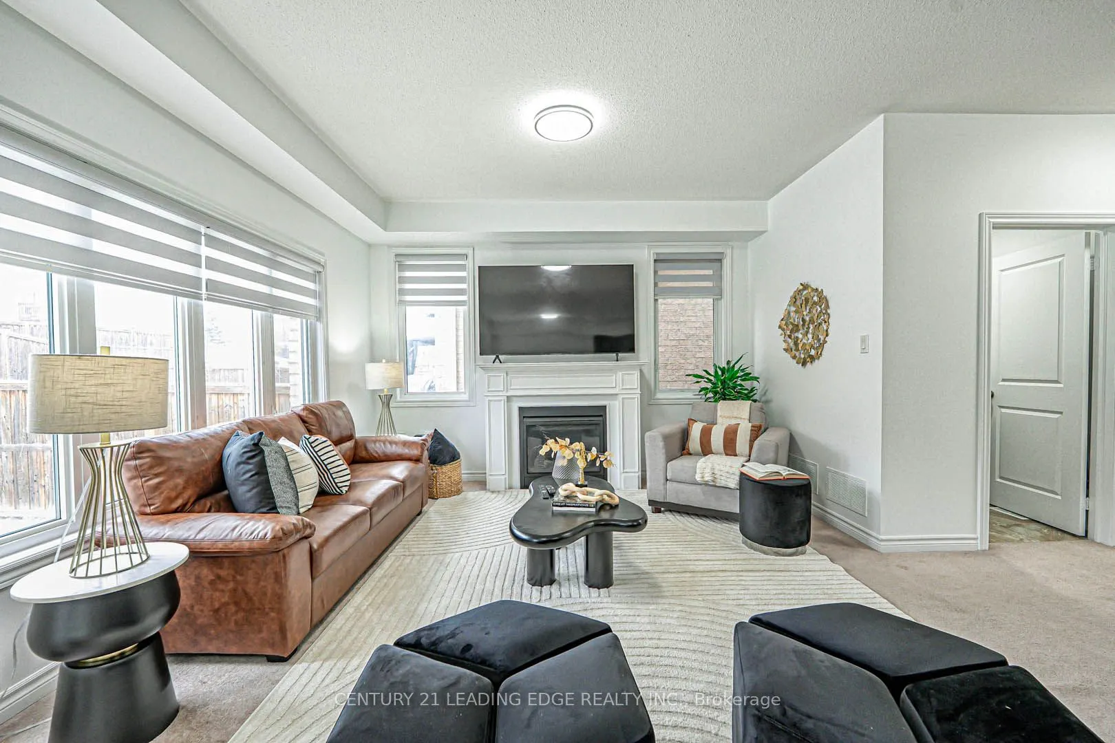 87 Ridge Gate Crescent