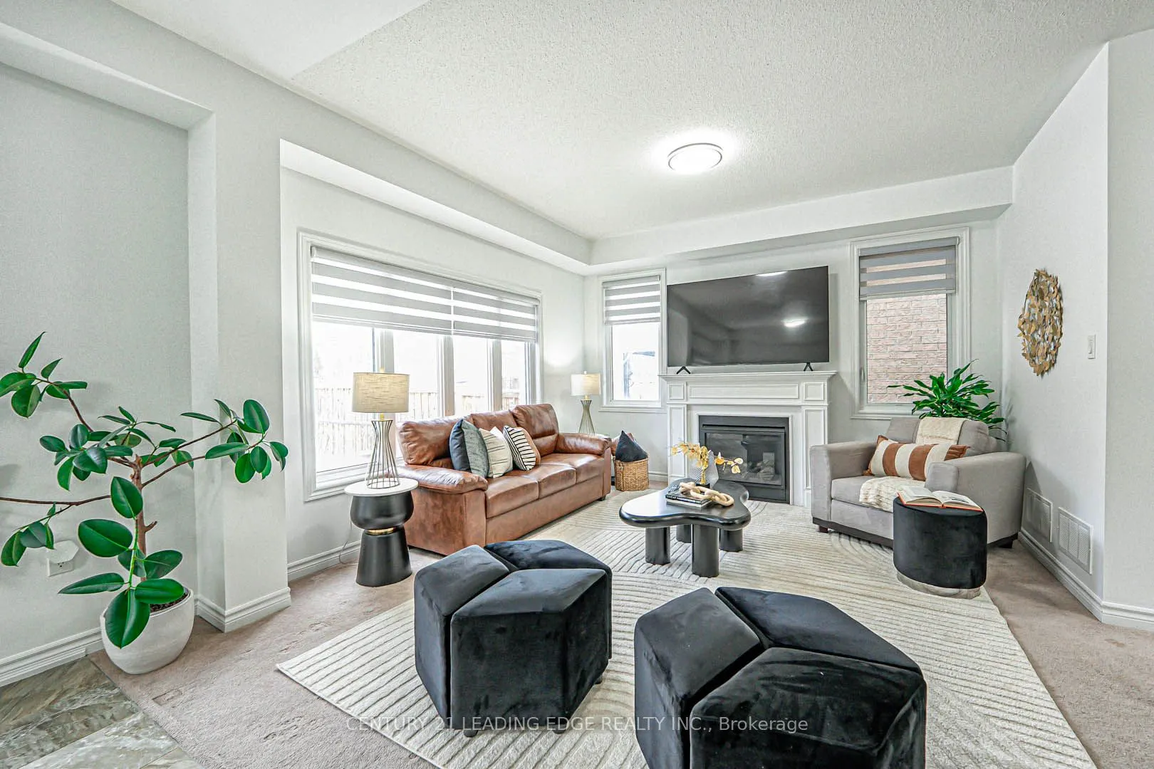 87 Ridge Gate Crescent