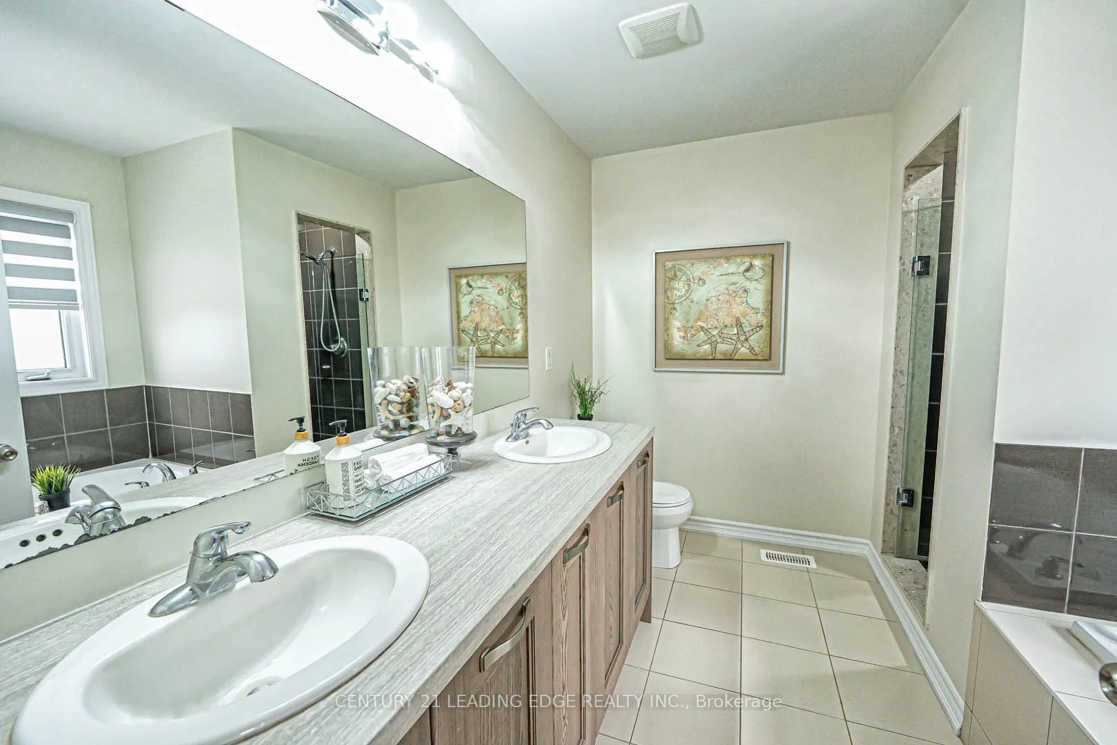 87 Ridge Gate Crescent