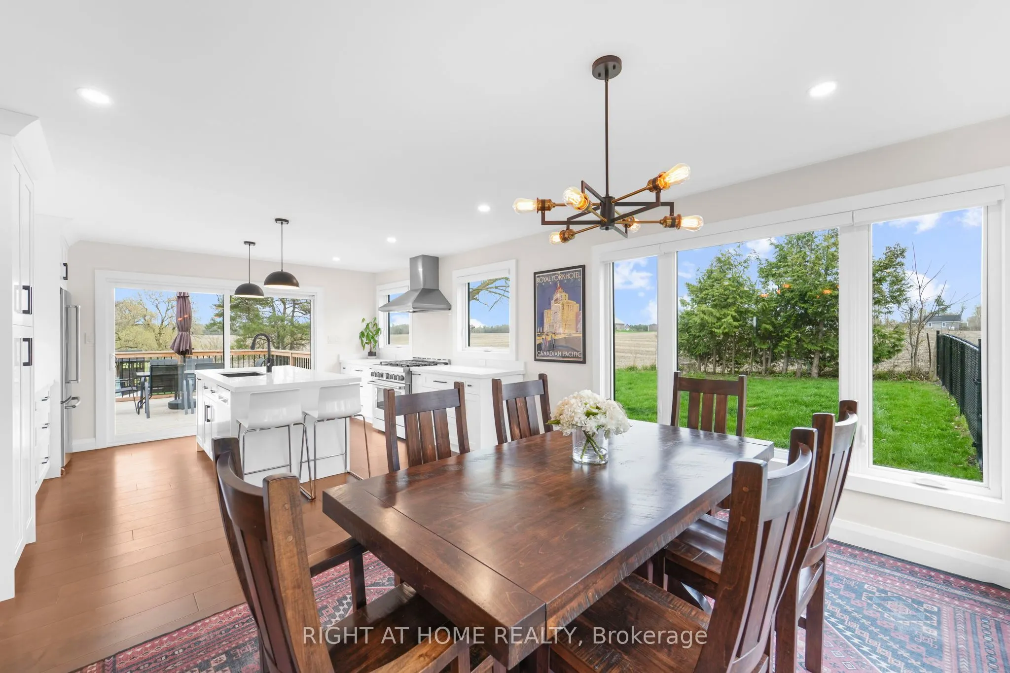 17083 Warden Avenue