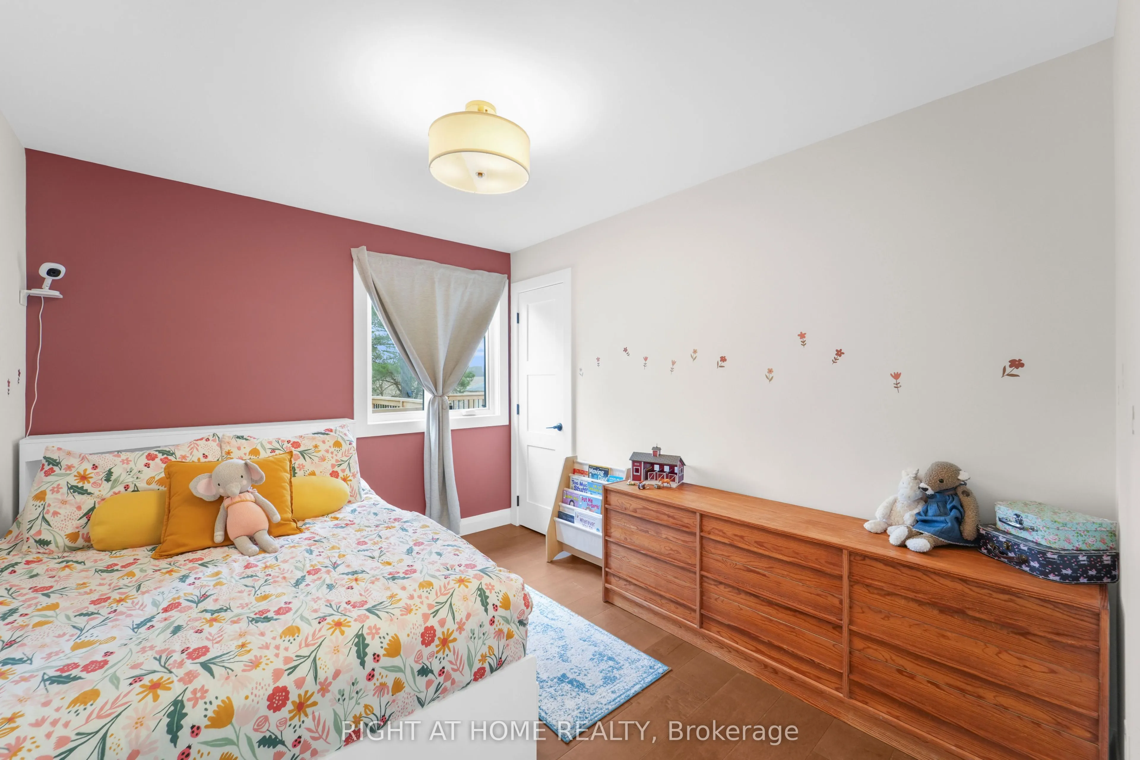 17083 Warden Avenue