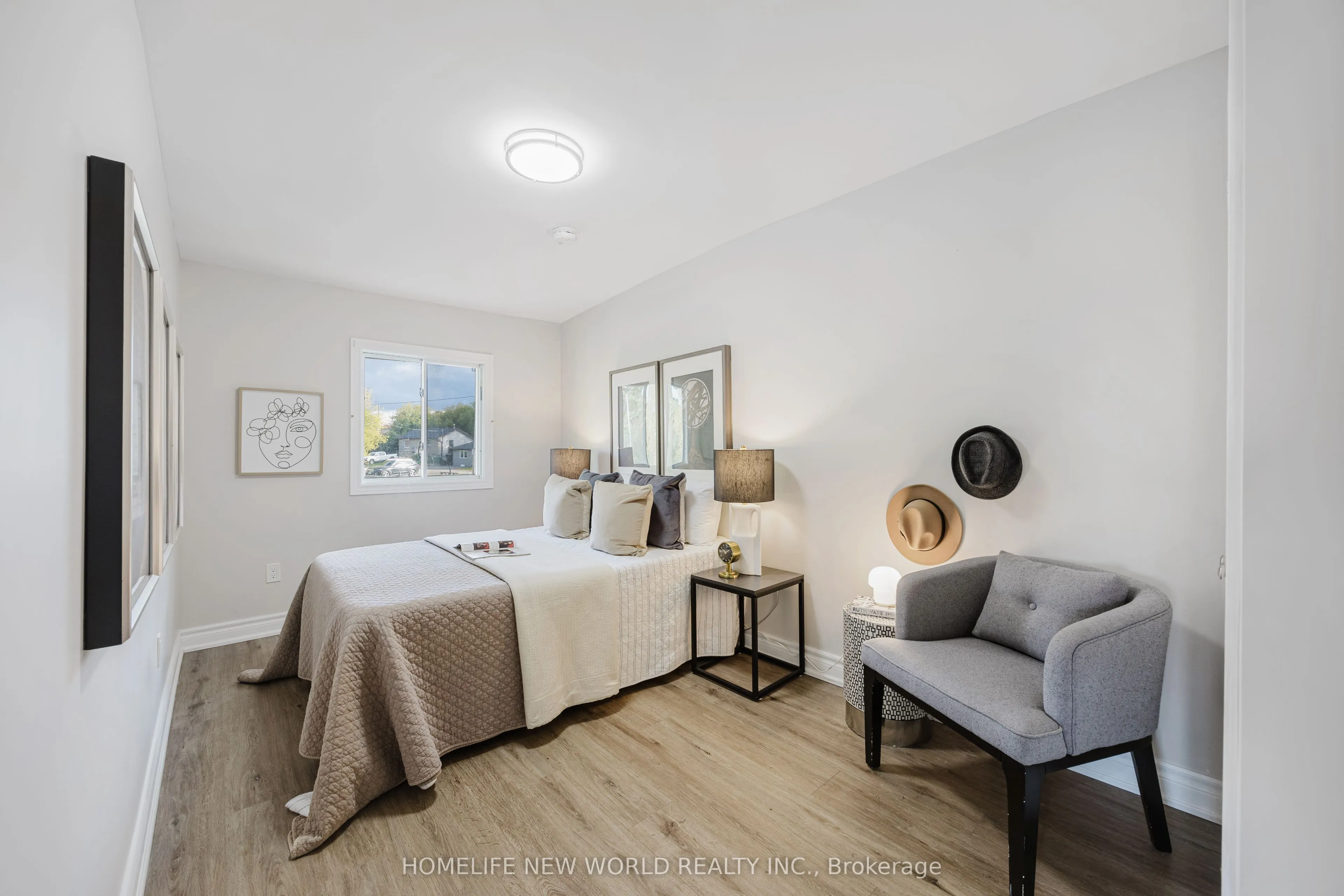 8&12 Mac Avenue