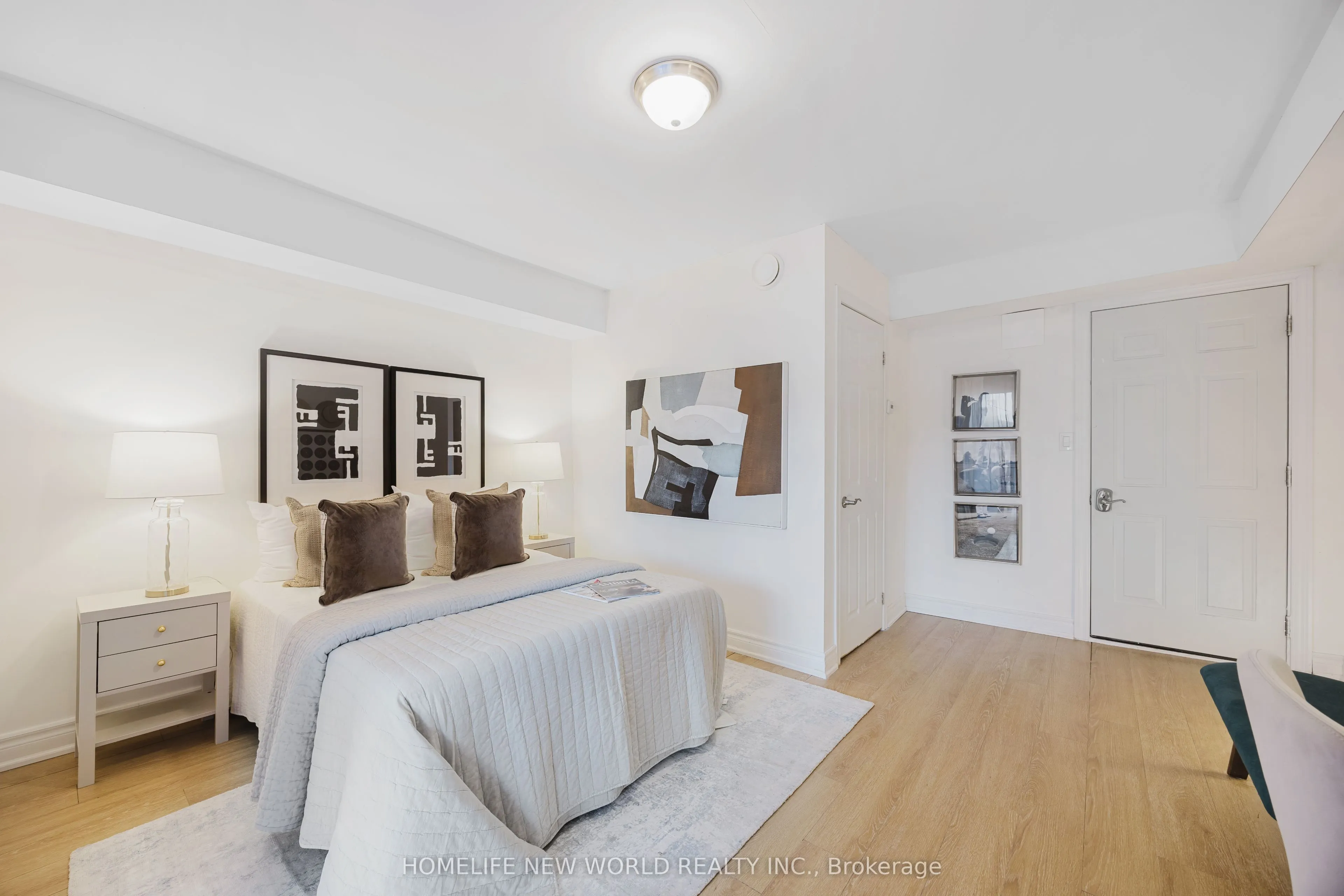 8&12 Mac Avenue
