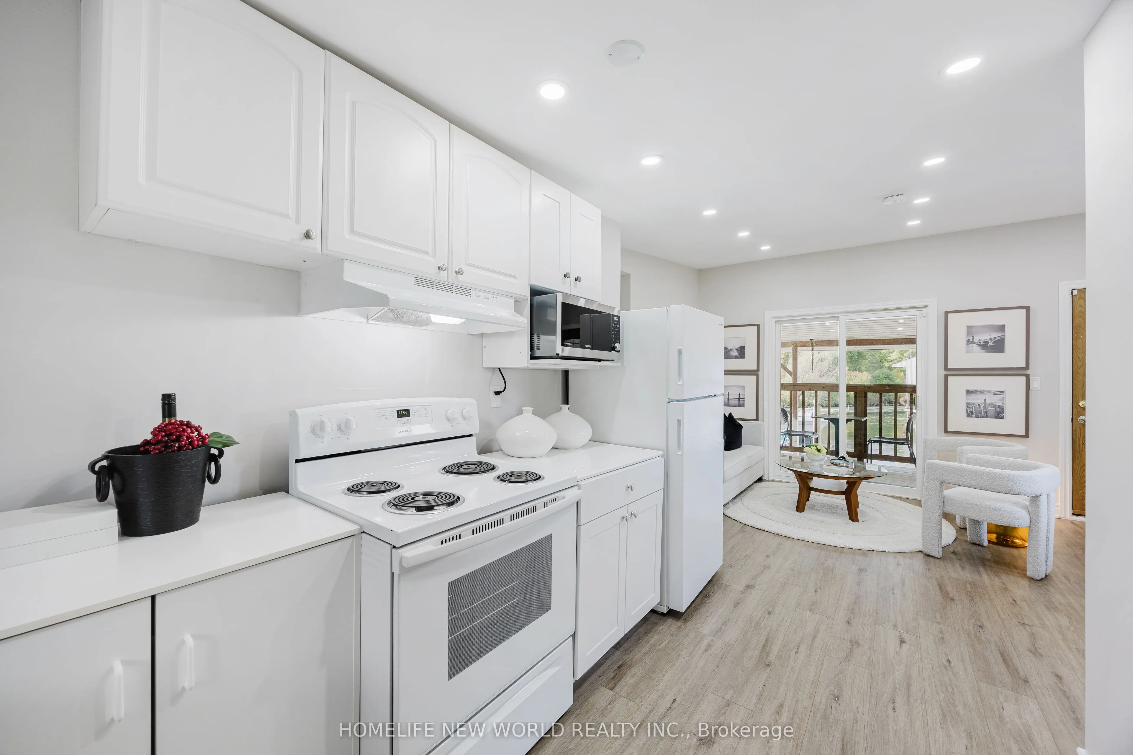8&12 Mac Avenue