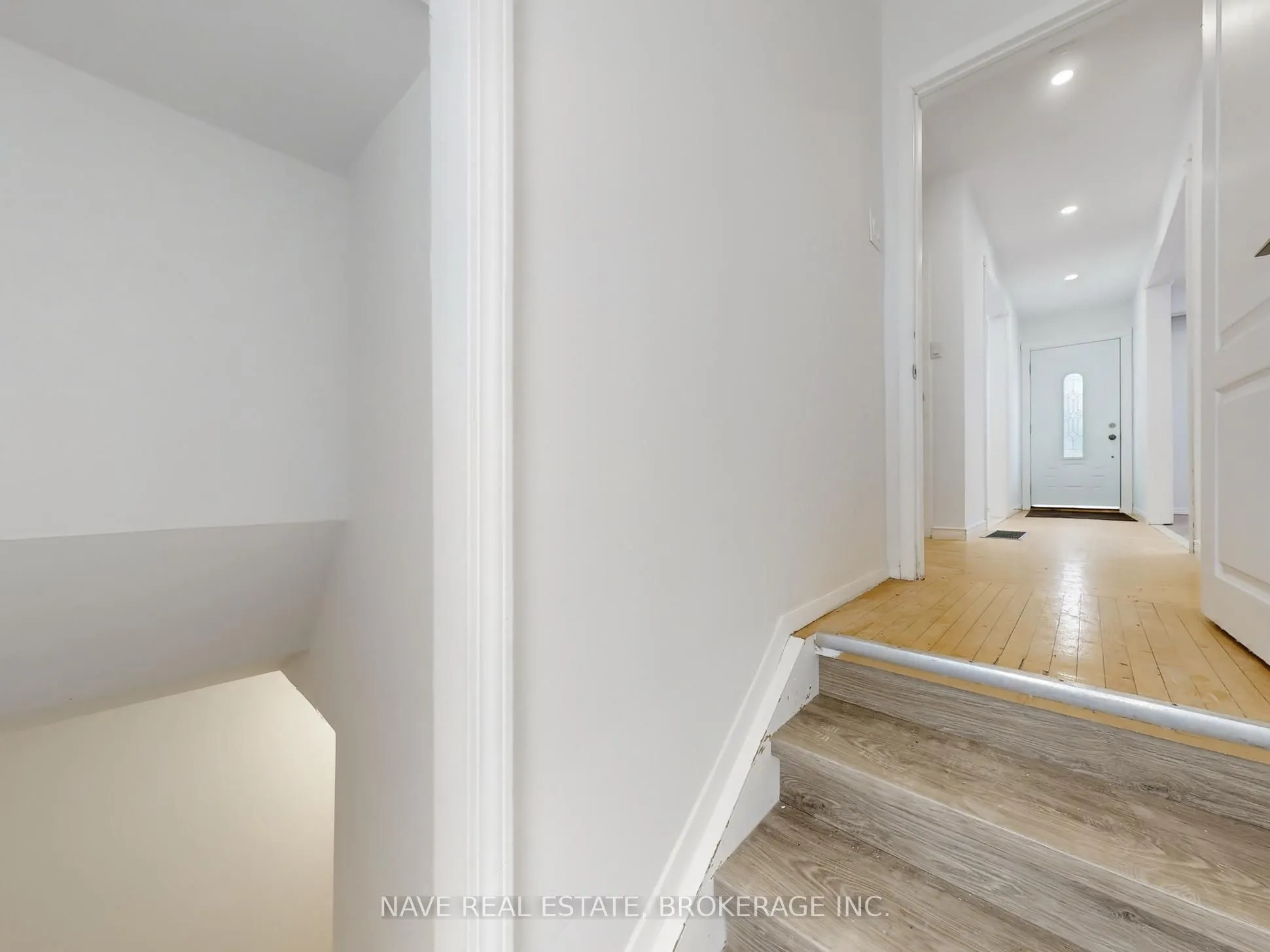20015 Bathurst Street