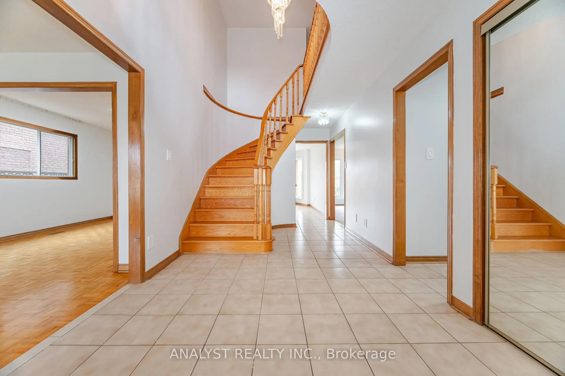 108 Valleyway Crescent