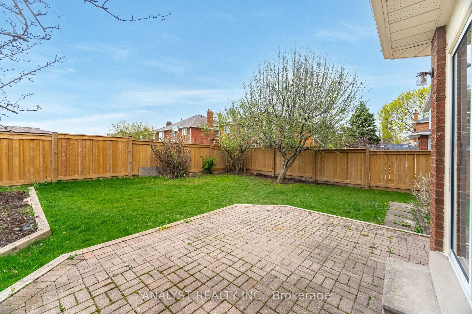 108 Valleyway Crescent