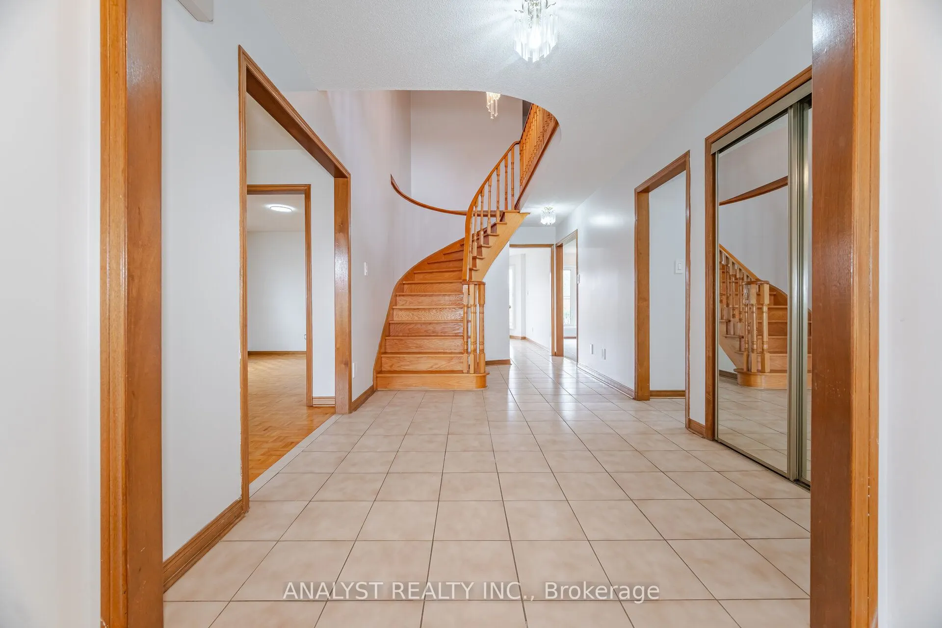 108 Valleyway Crescent