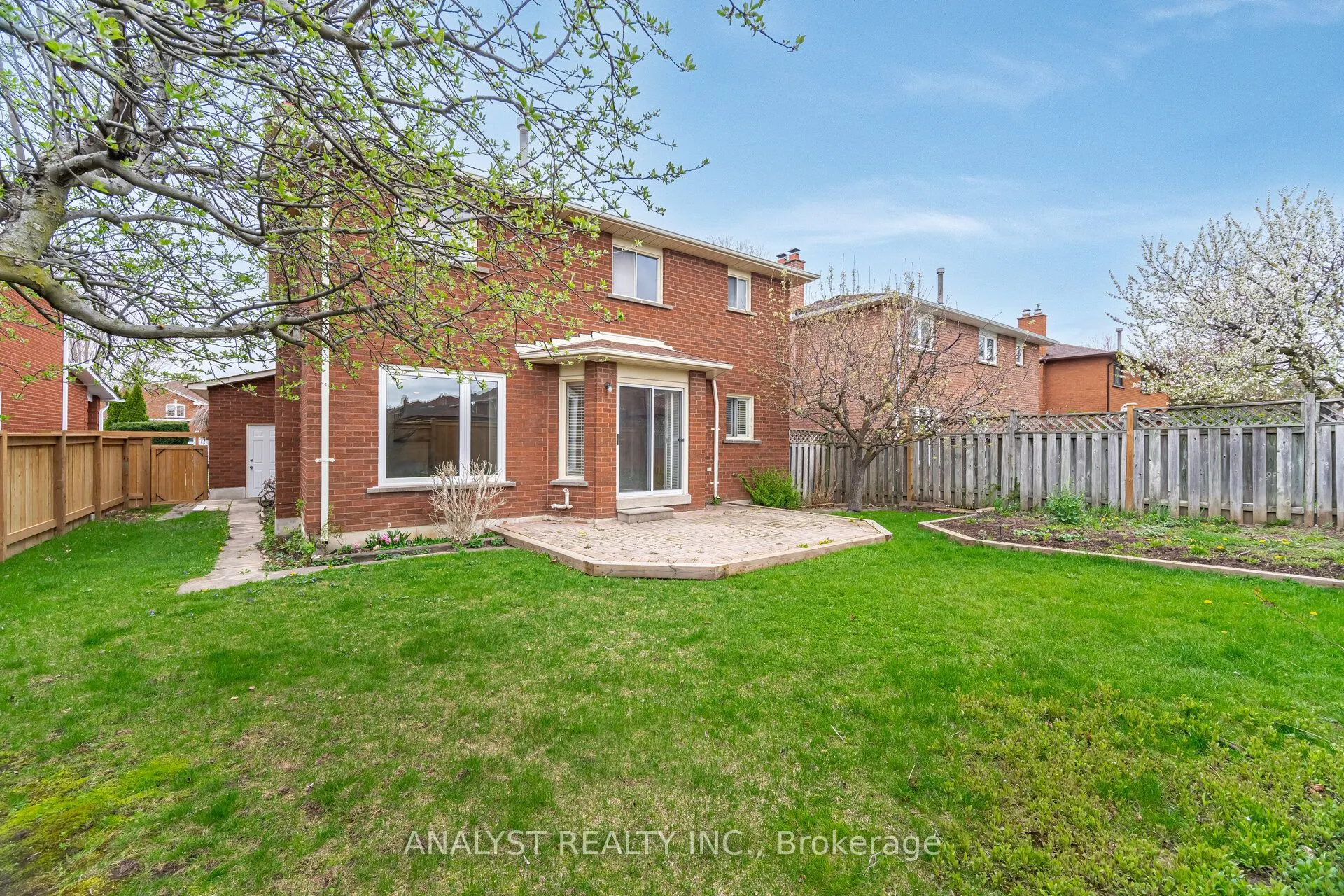 108 Valleyway Crescent