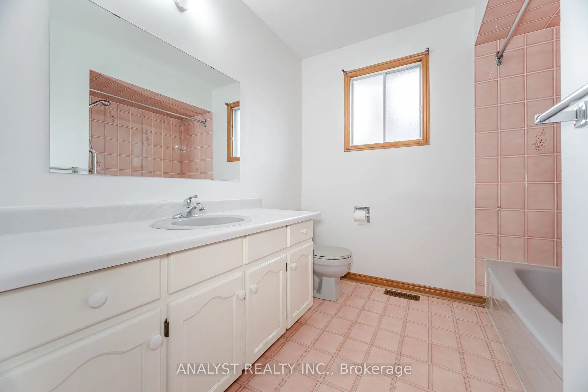 108 Valleyway Crescent