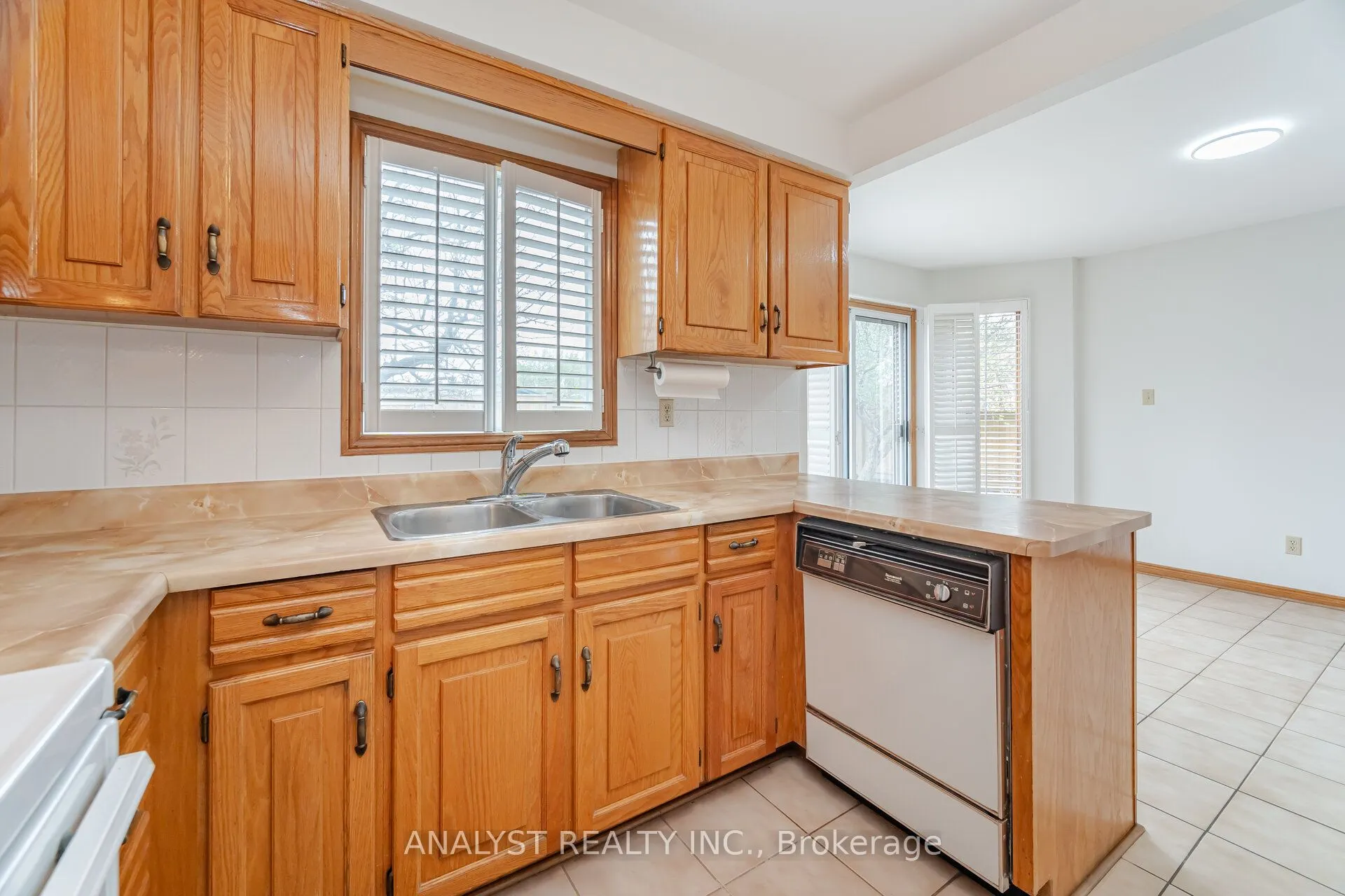 108 Valleyway Crescent