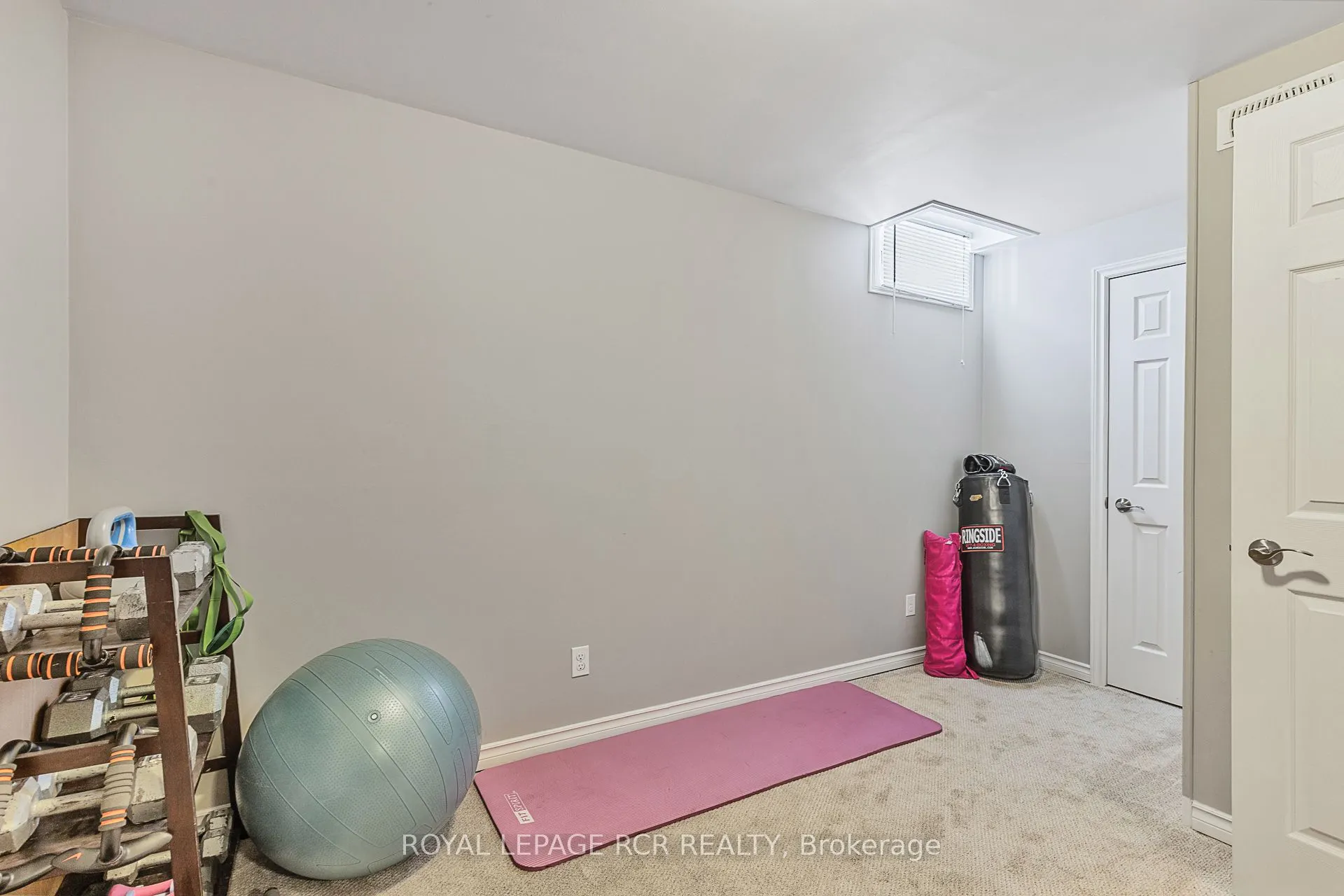 9 Coral Creek Crescent
