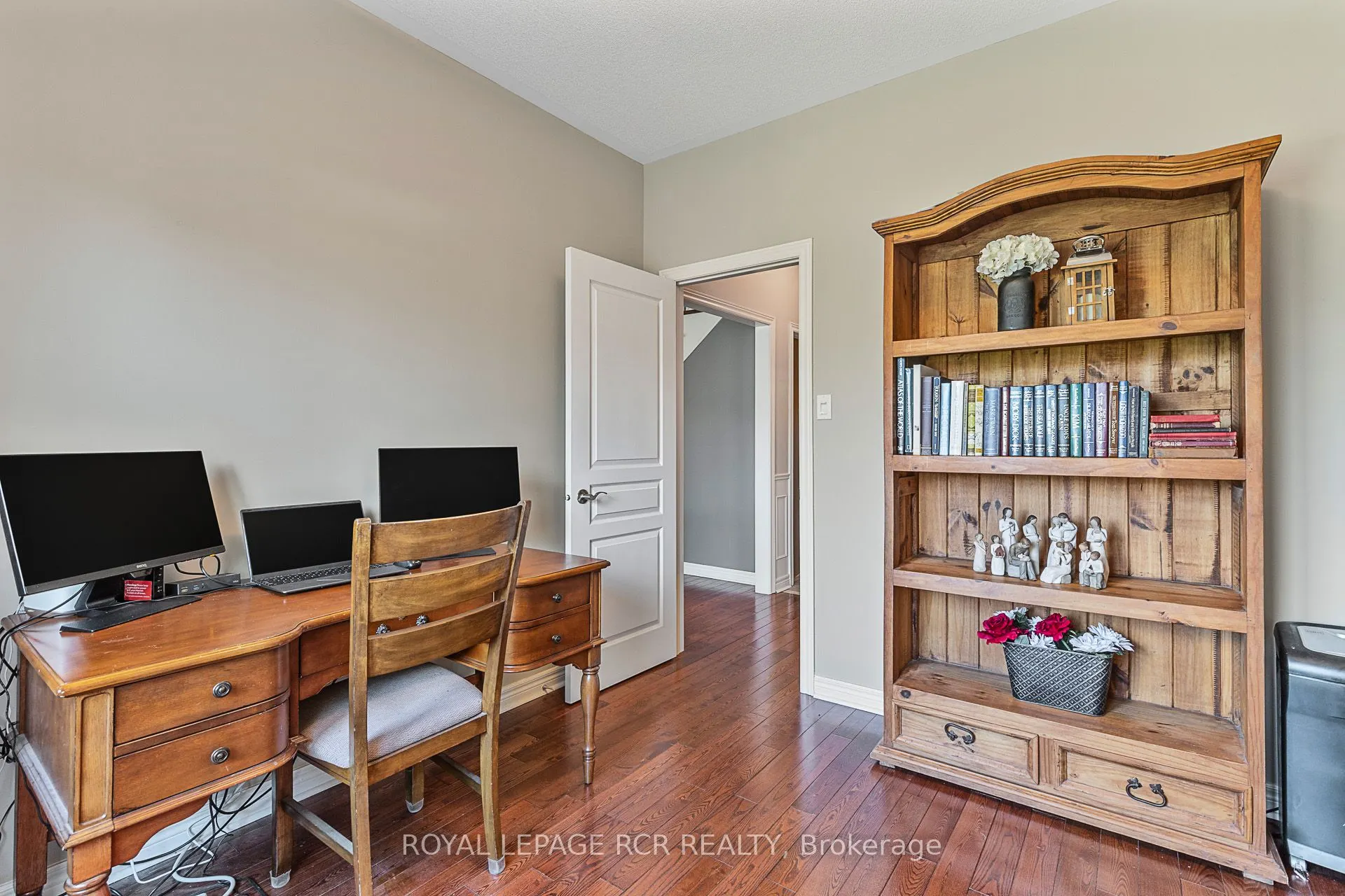 9 Coral Creek Crescent