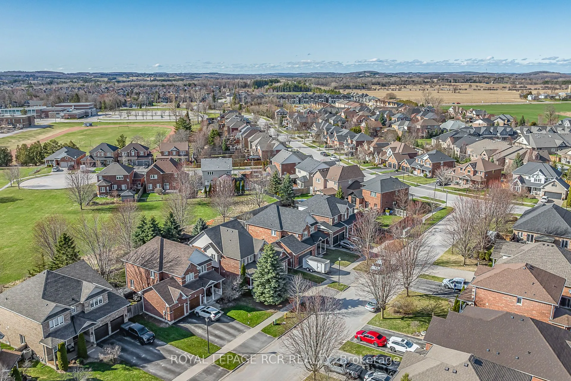 9 Coral Creek Crescent