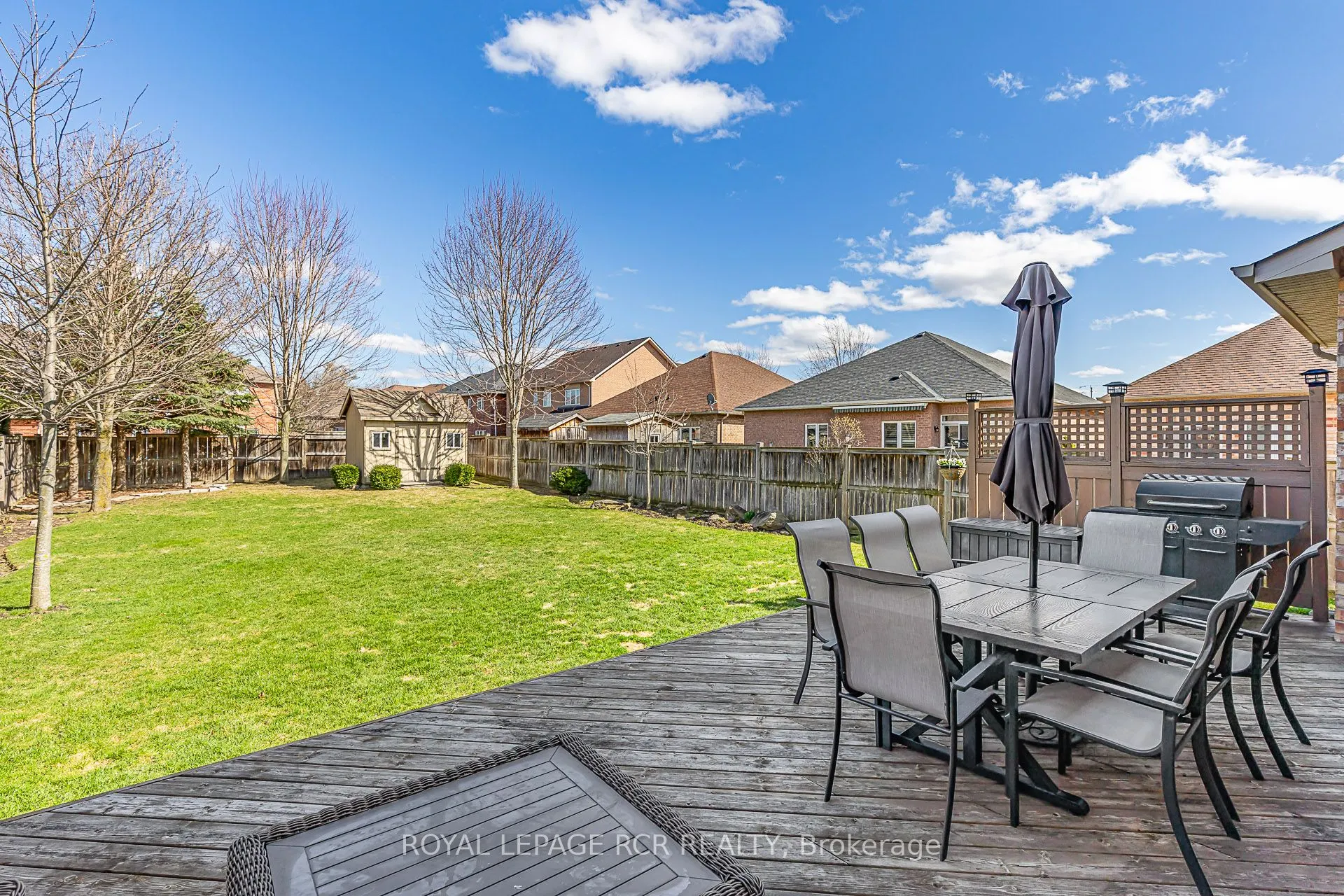 9 Coral Creek Crescent