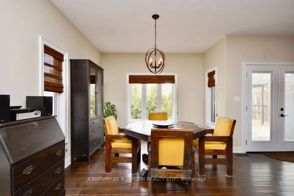 1738 Wingrove Avenue