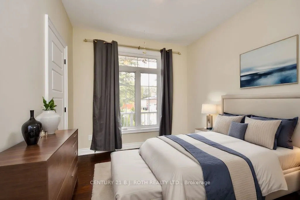 1738 Wingrove Avenue