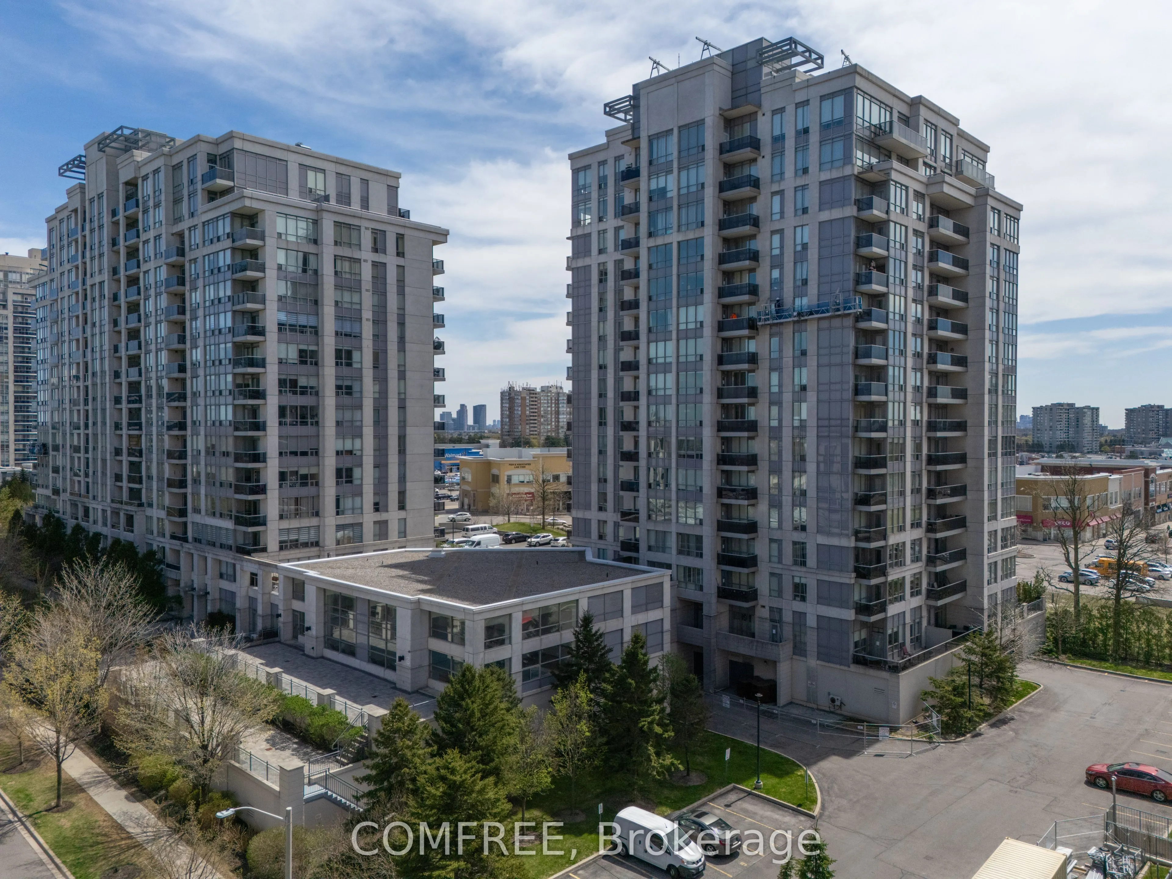 60 Disera Drive, #201