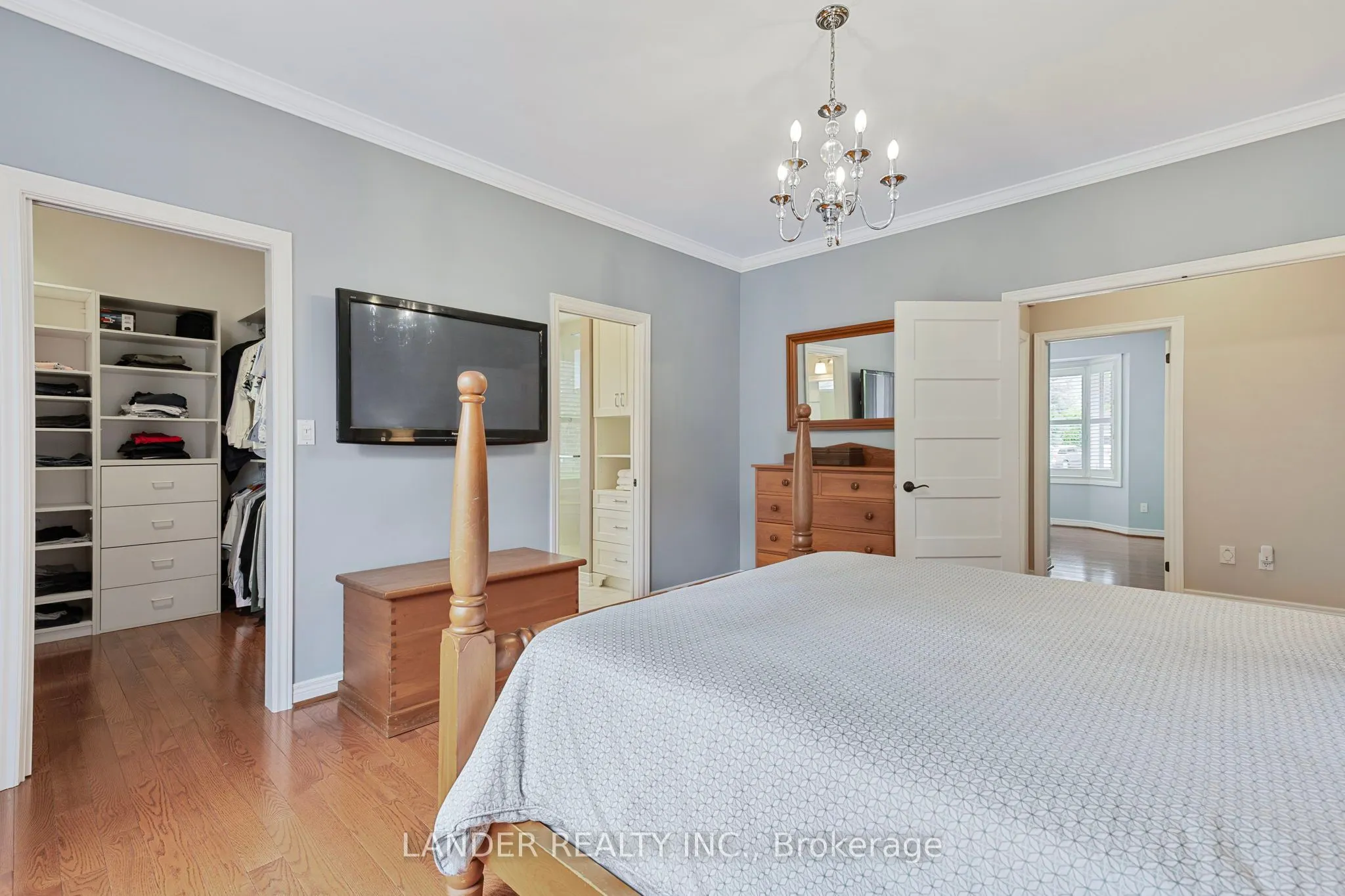 100 Colonel Wayling Boulevard