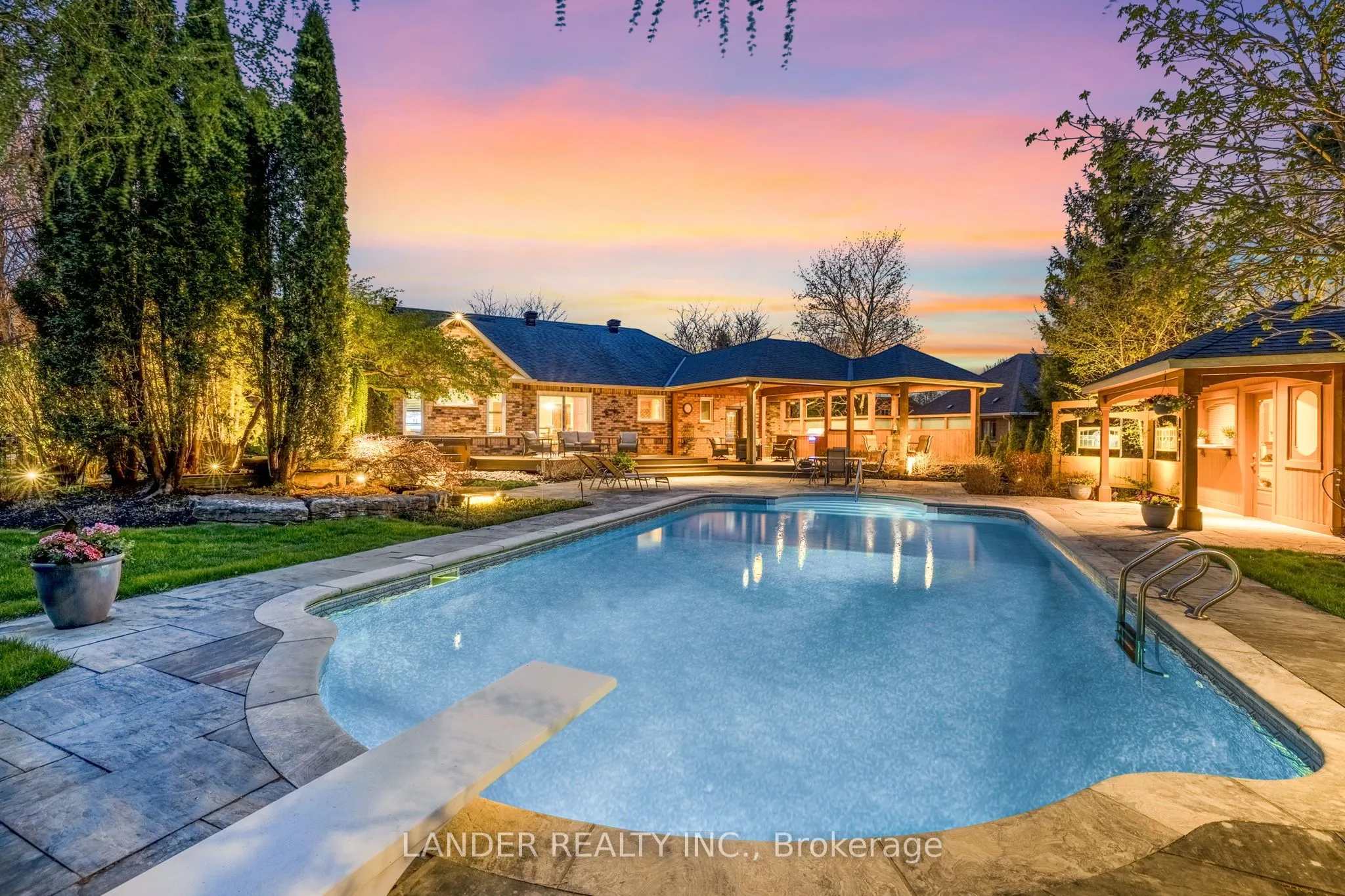 100 Colonel Wayling Boulevard
