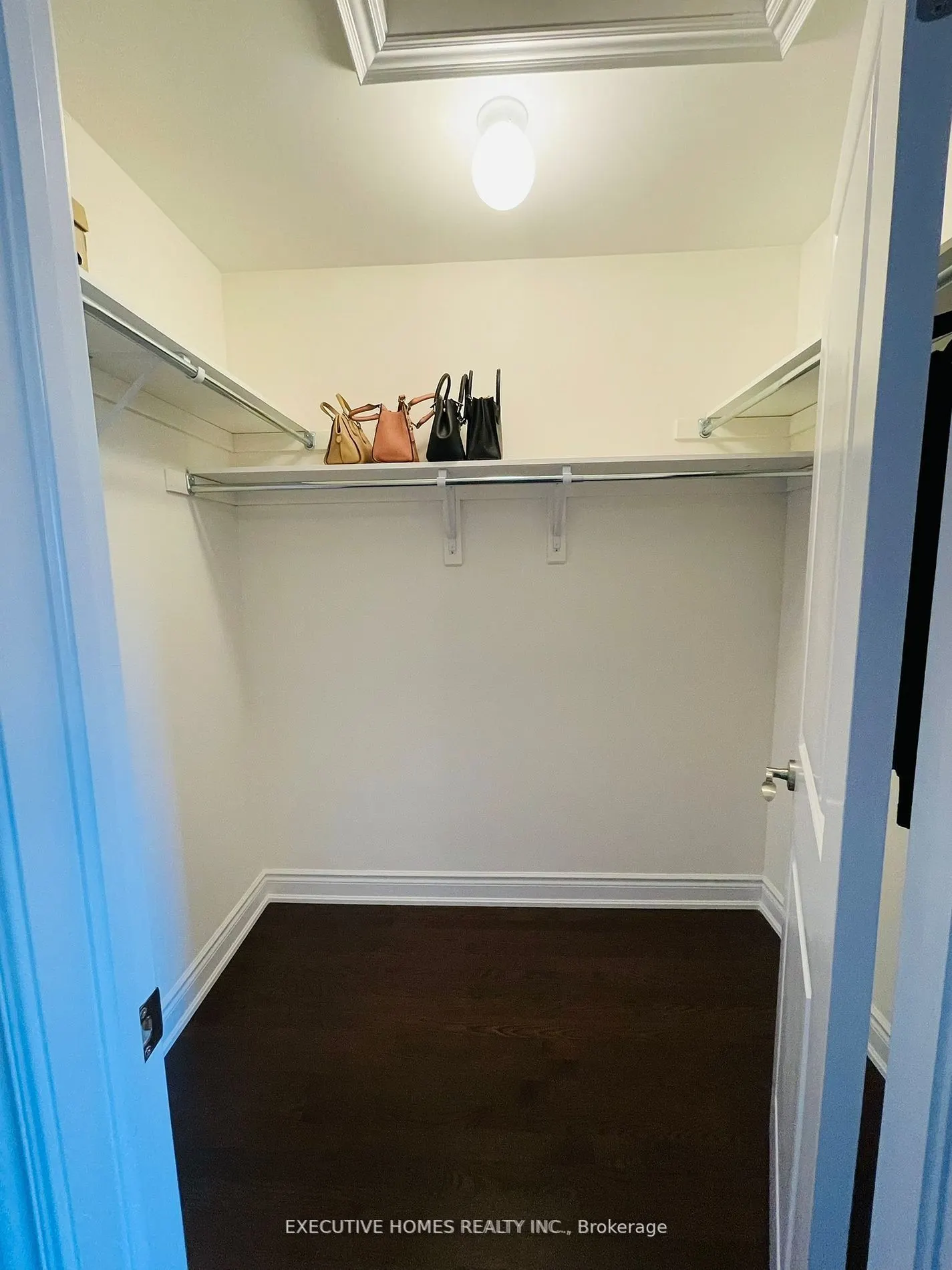 51 Lorne Thomas Place