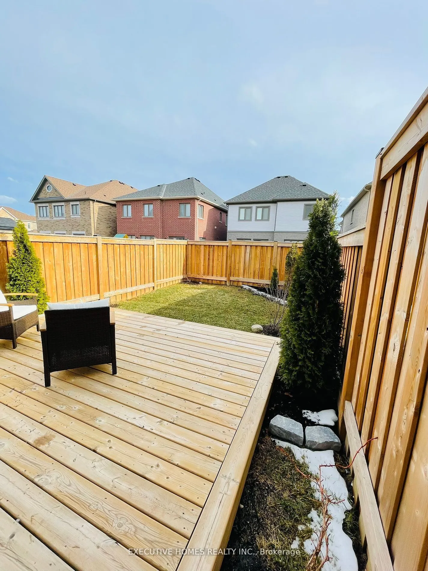 51 Lorne Thomas Place