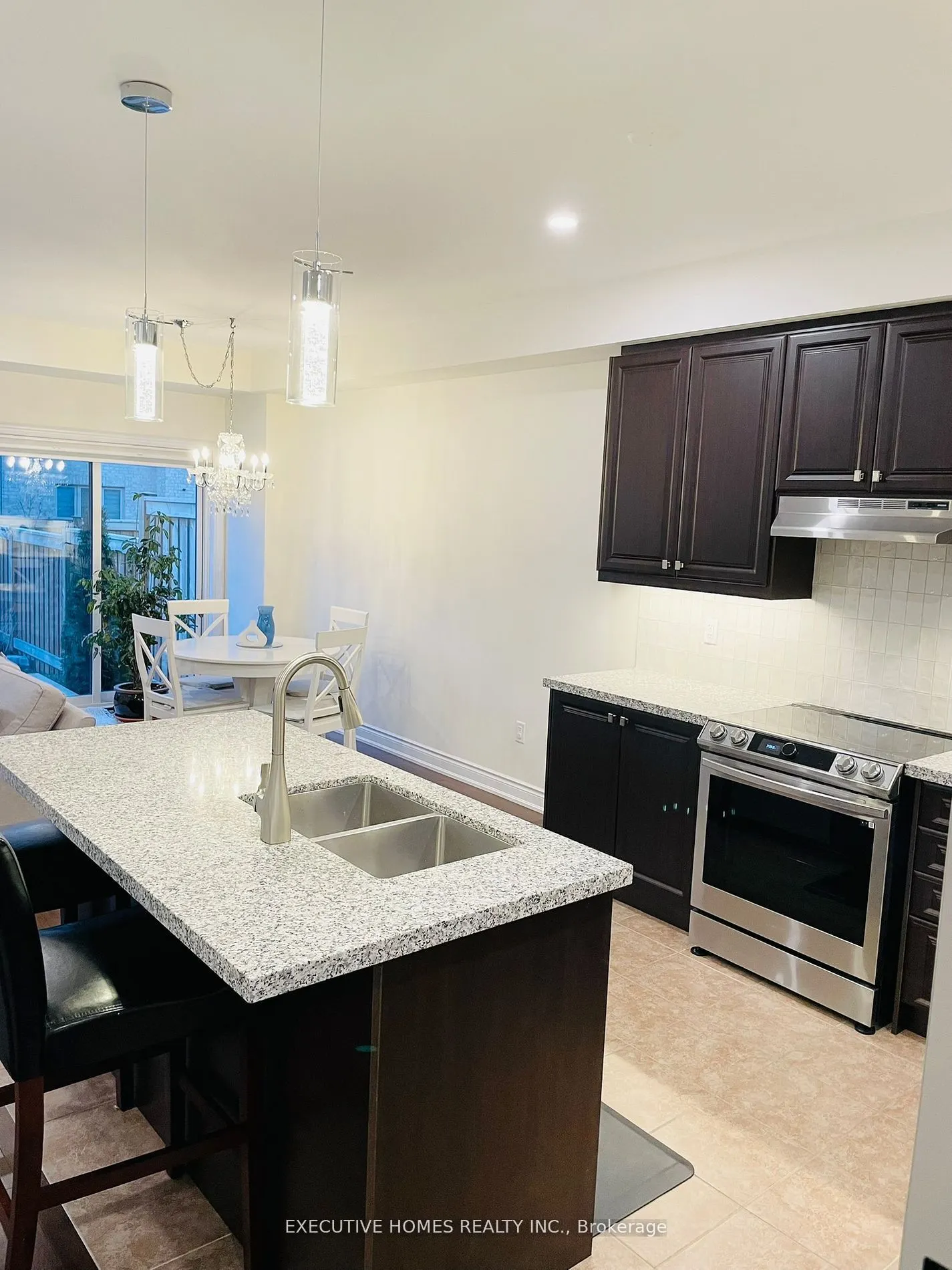 51 Lorne Thomas Place