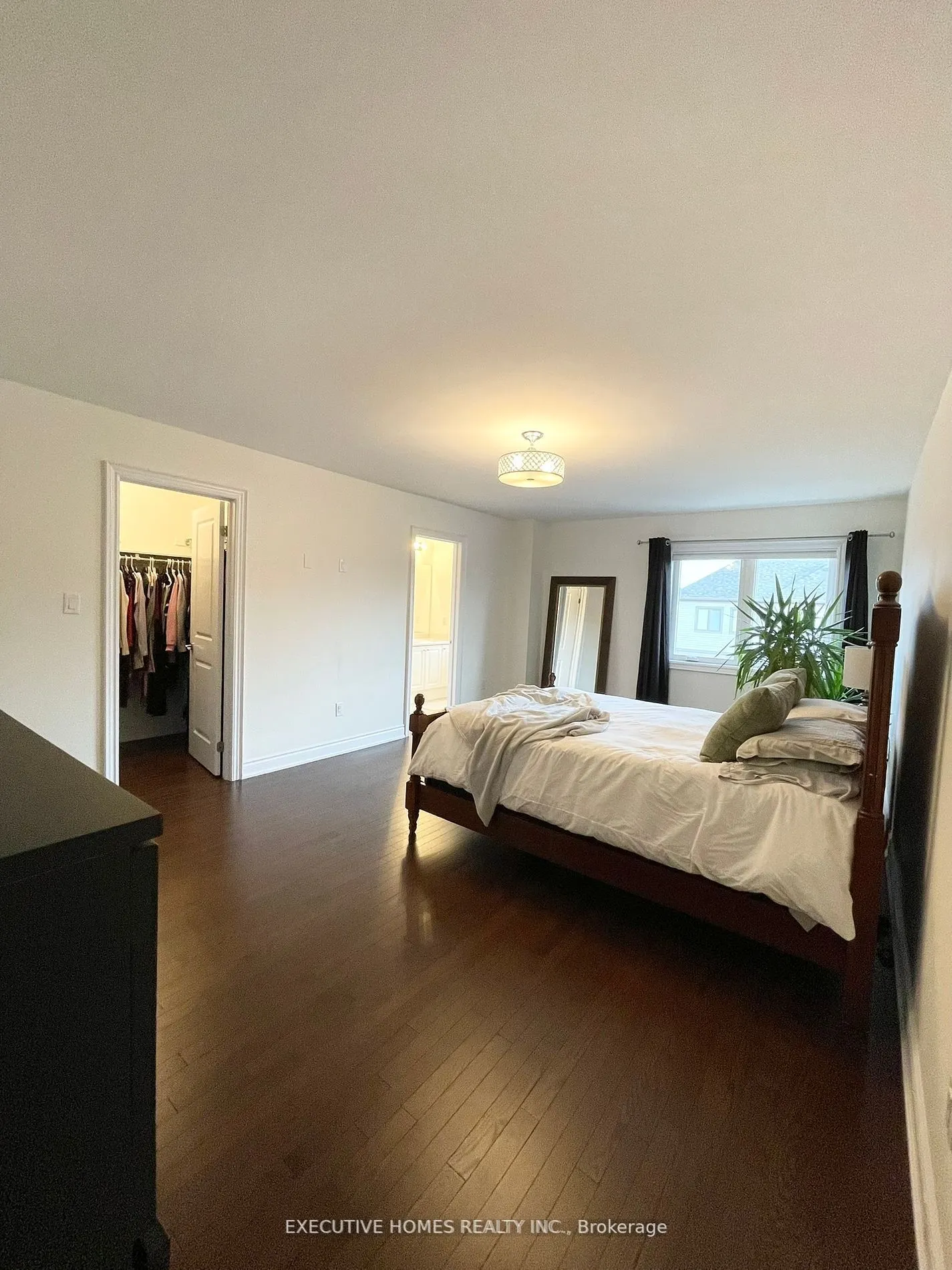 51 Lorne Thomas Place