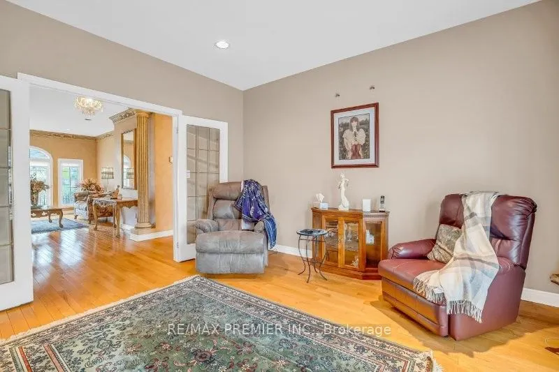 3 Avro Road