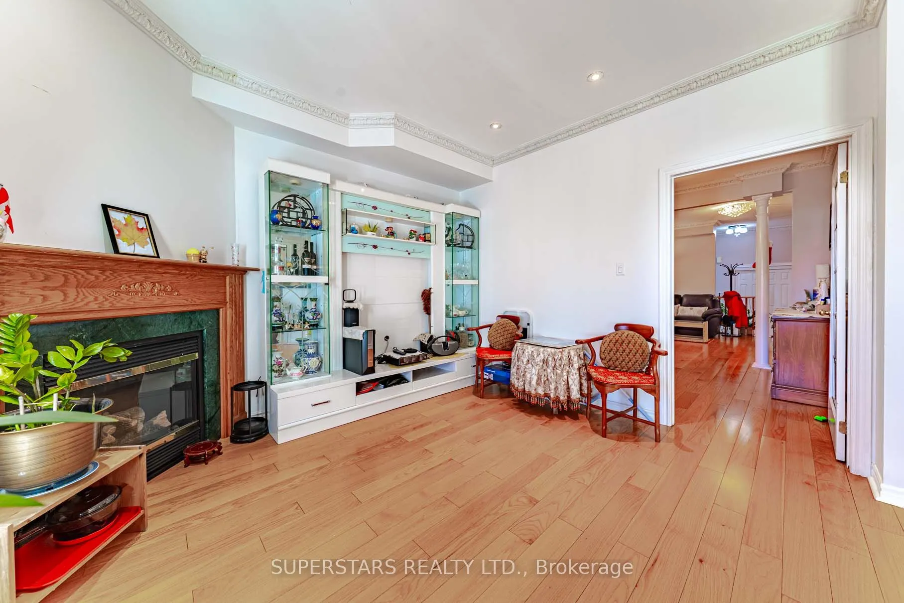 25 Eastpine Drive