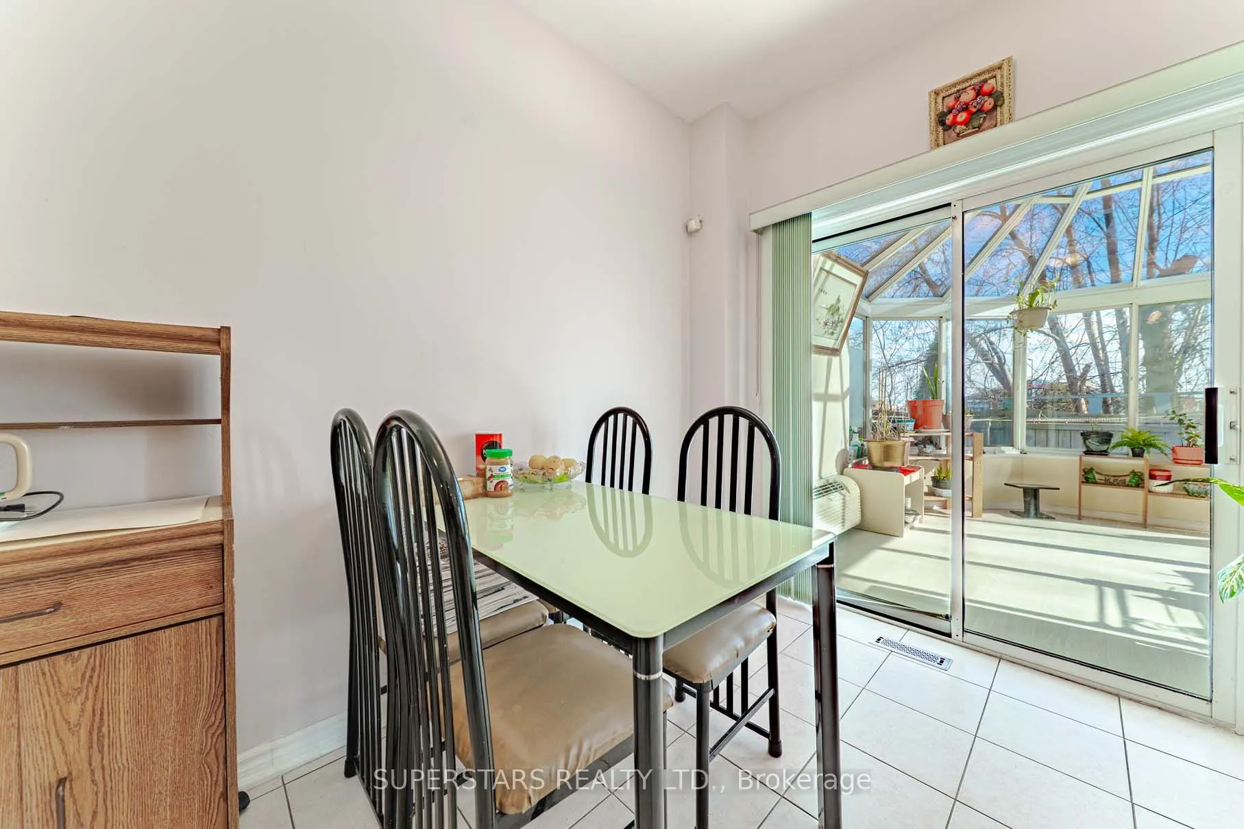 25 Eastpine Drive