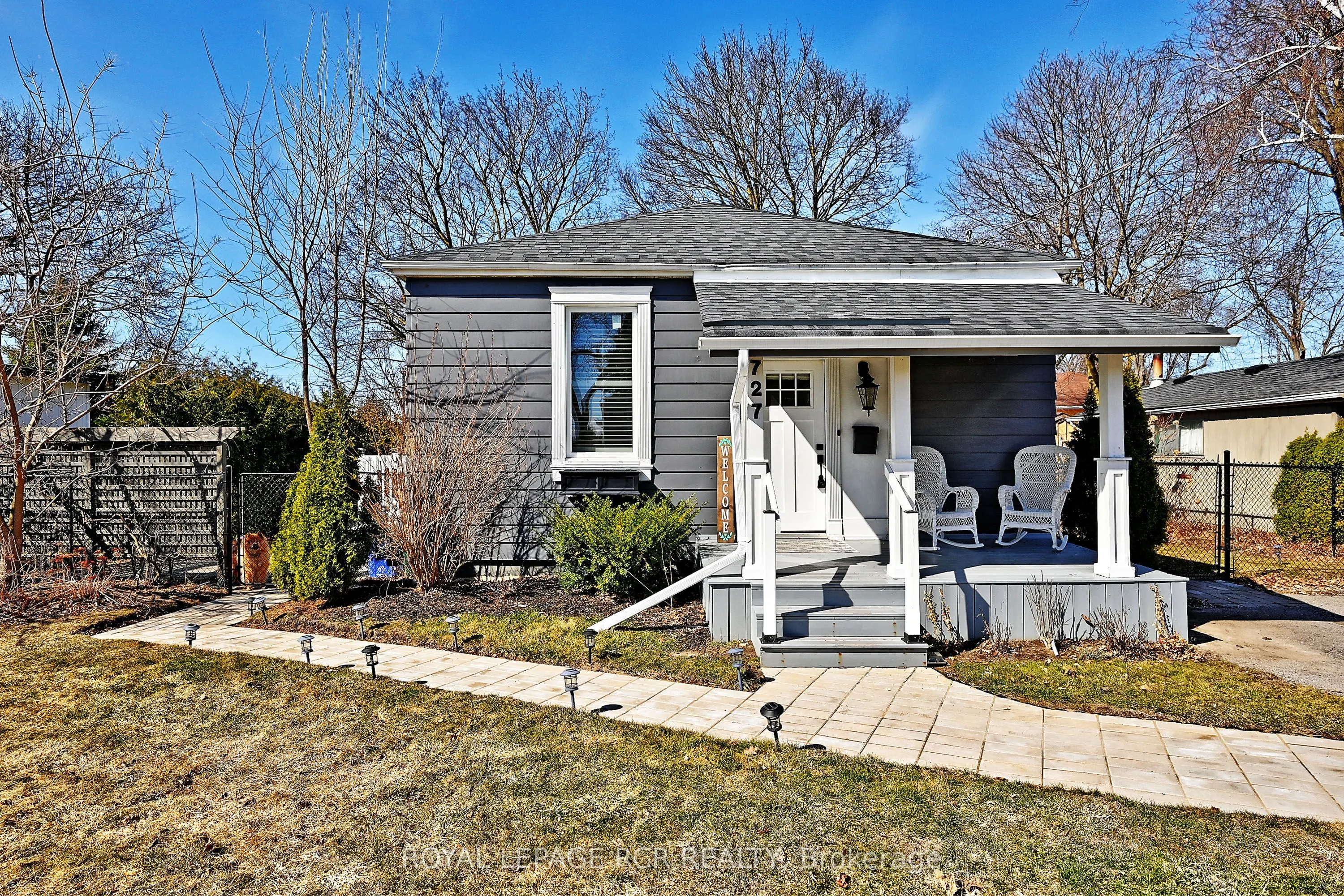 727 Lowell Avenue