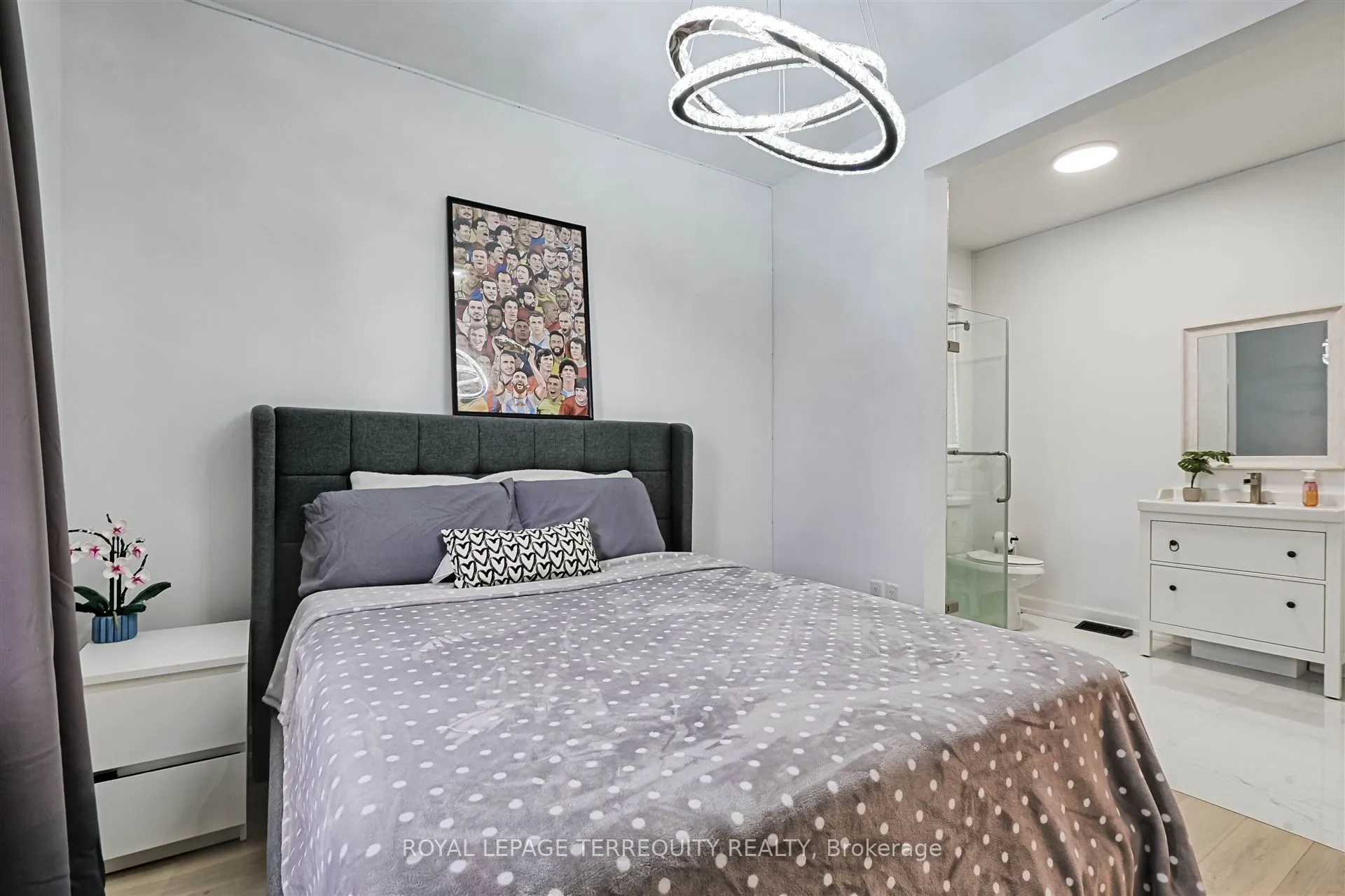 50 Chorus Crescent