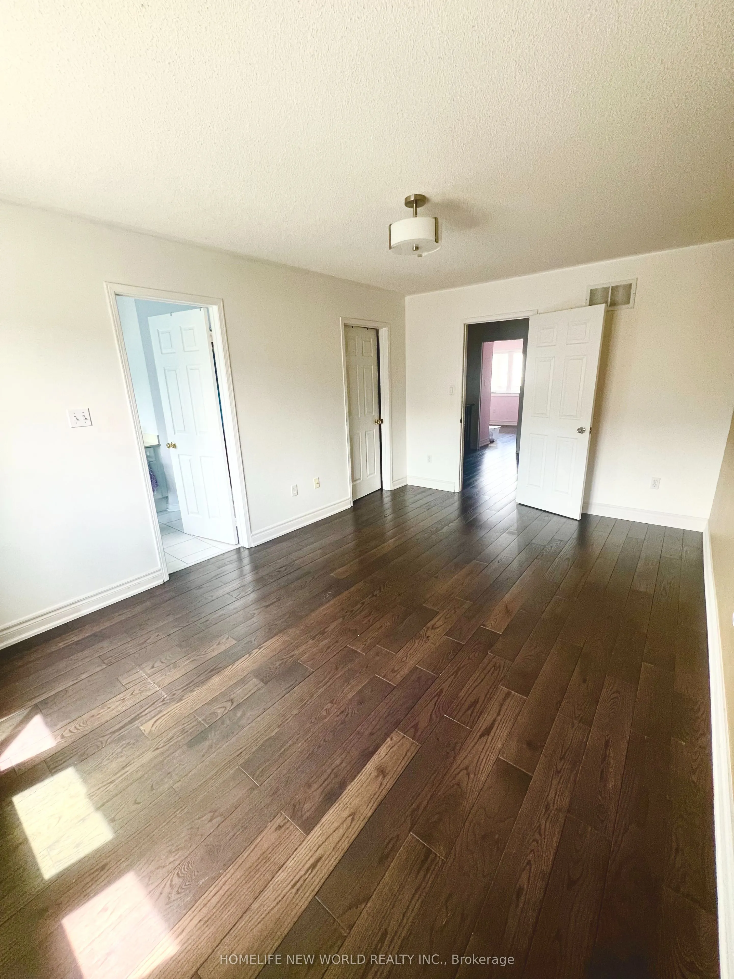 8 Azalea Gate Way