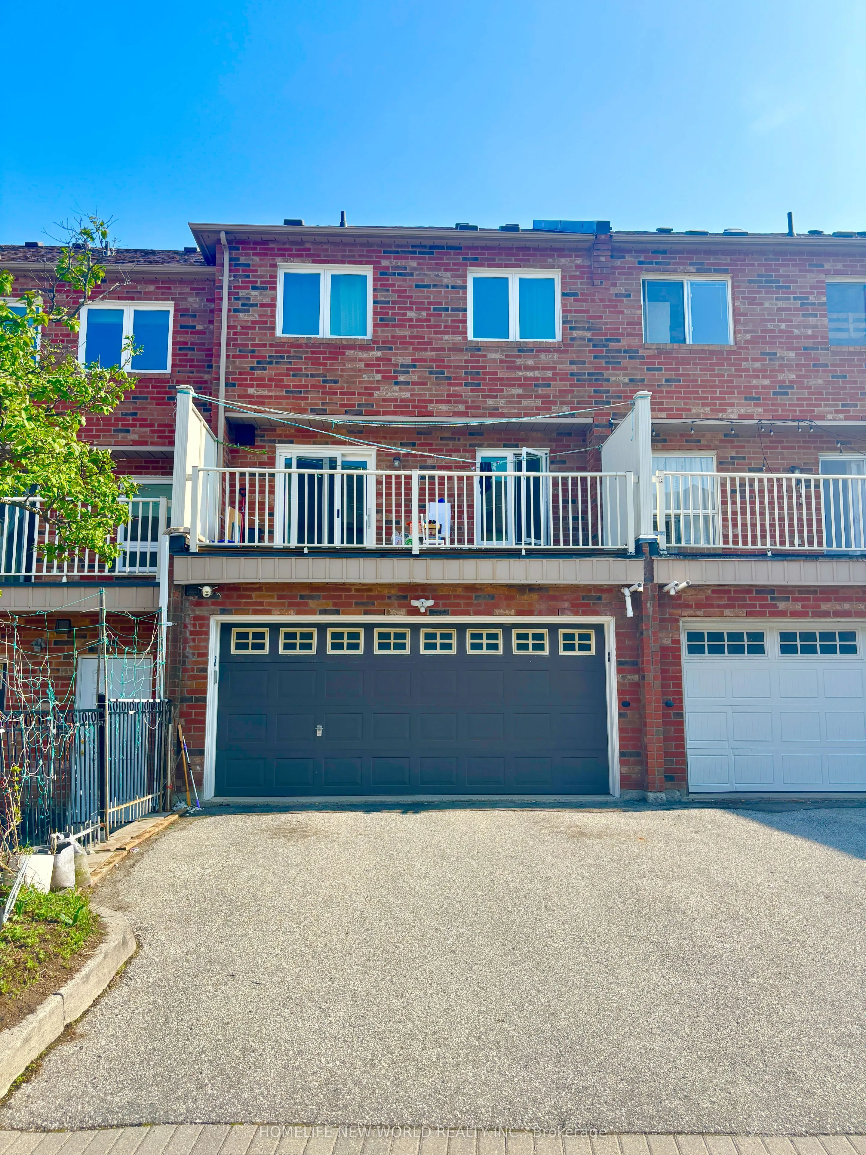 8 Azalea Gate Way