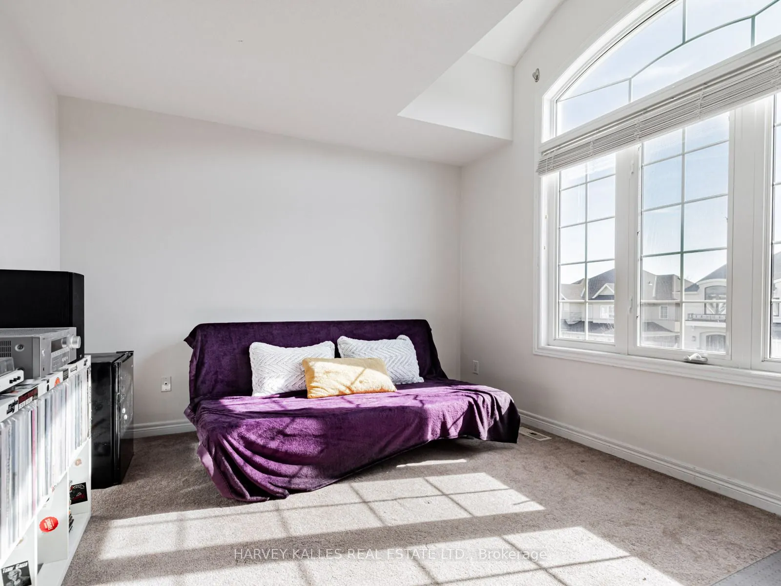 41 William Bowes Boulevard