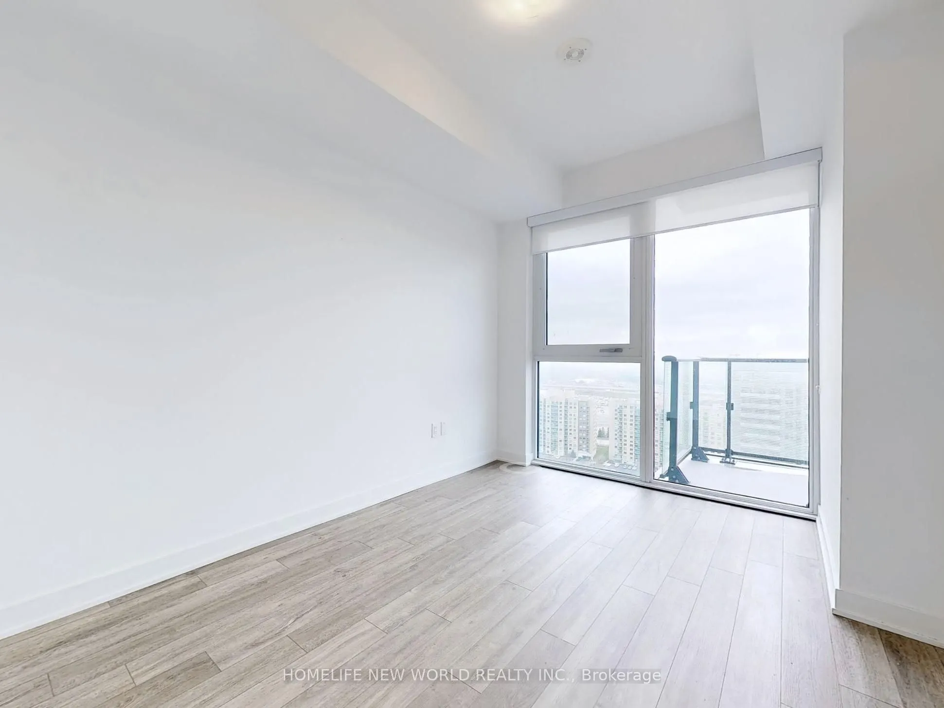 105 Oneida Crescent, #2410