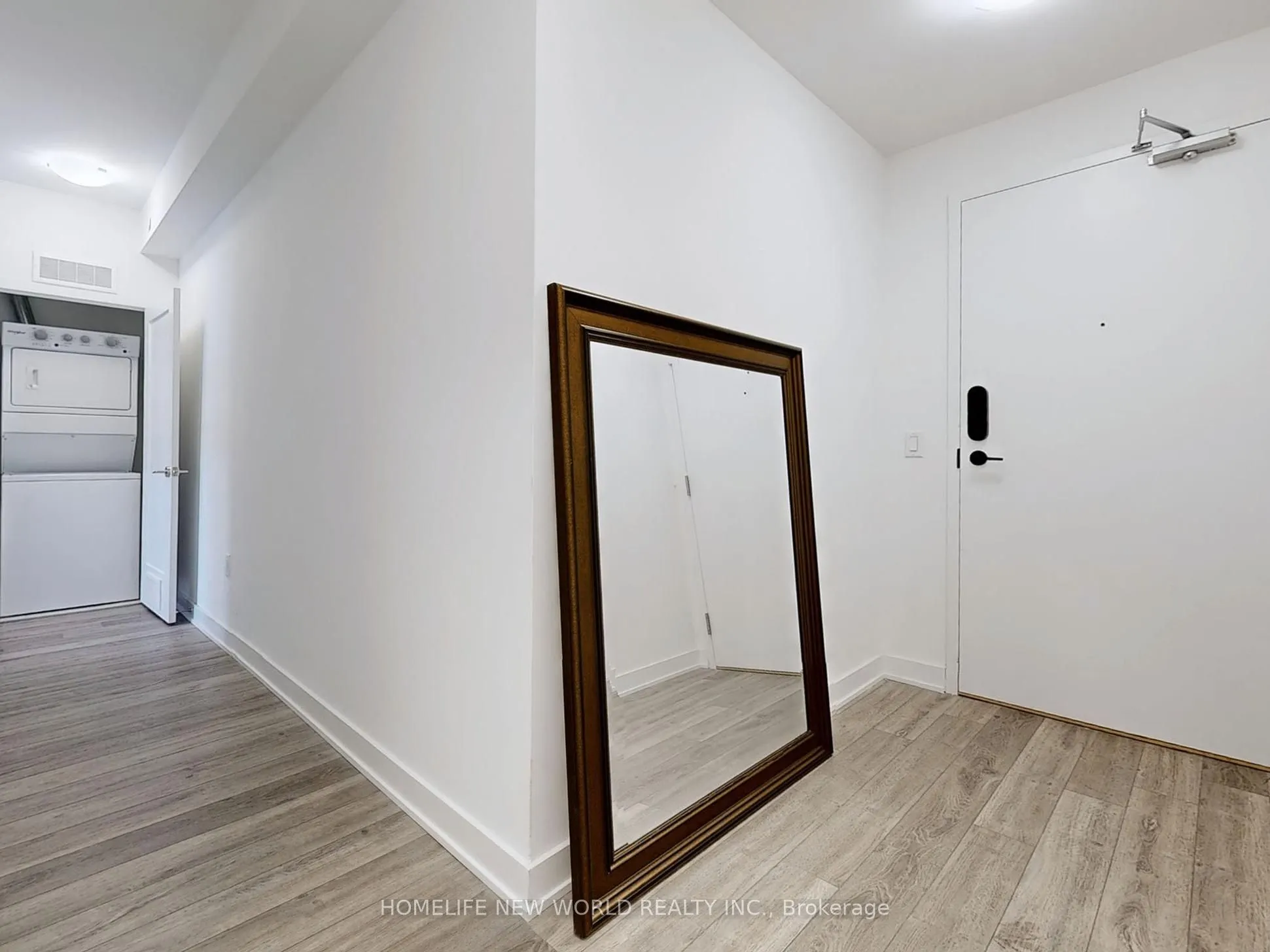 105 Oneida Crescent, #2410