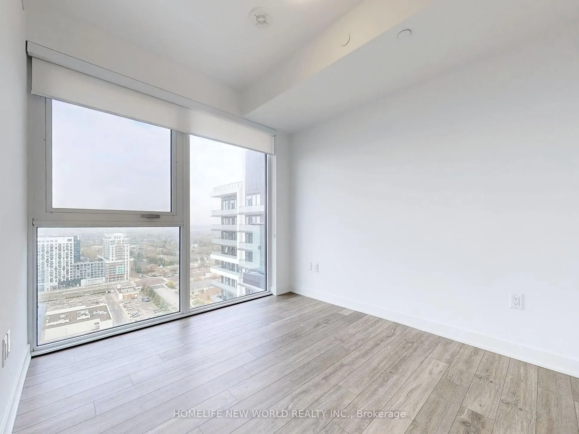 105 Oneida Crescent, #2410